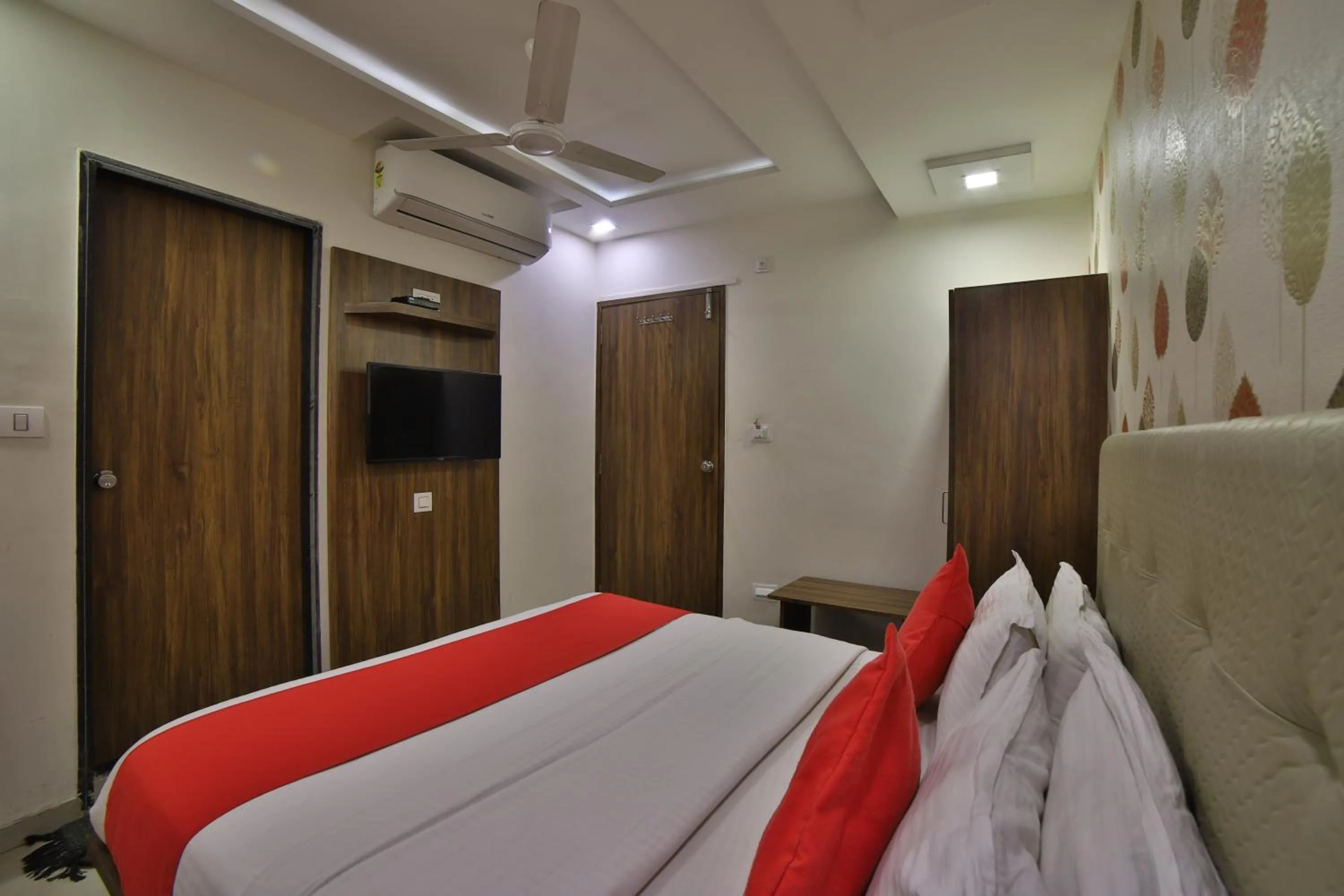 Hotel Sunstar Inn