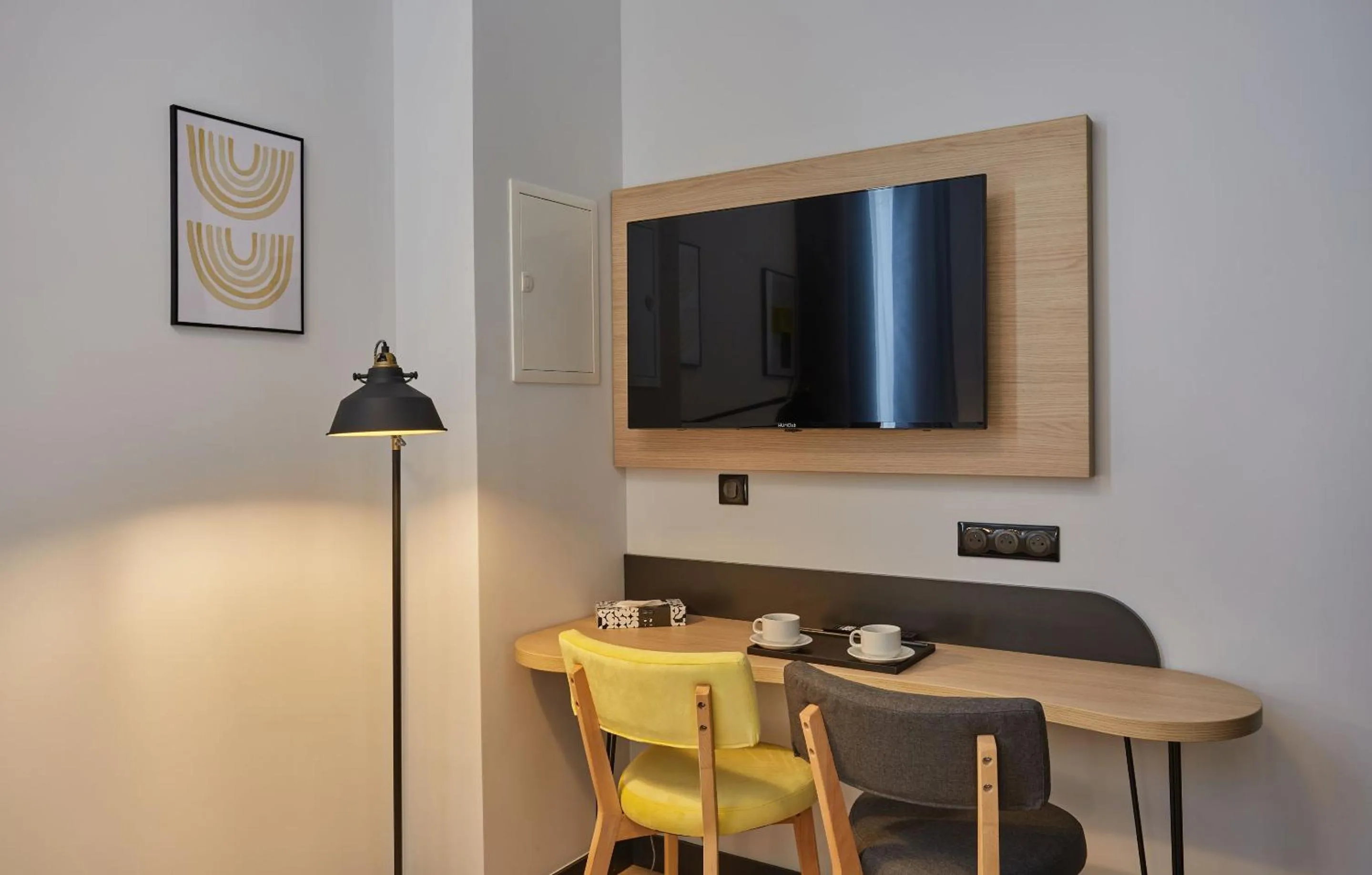 TV and multimedia in Appart'hôtel Odalys City - Nîmes Arènes - Palais des Congrès