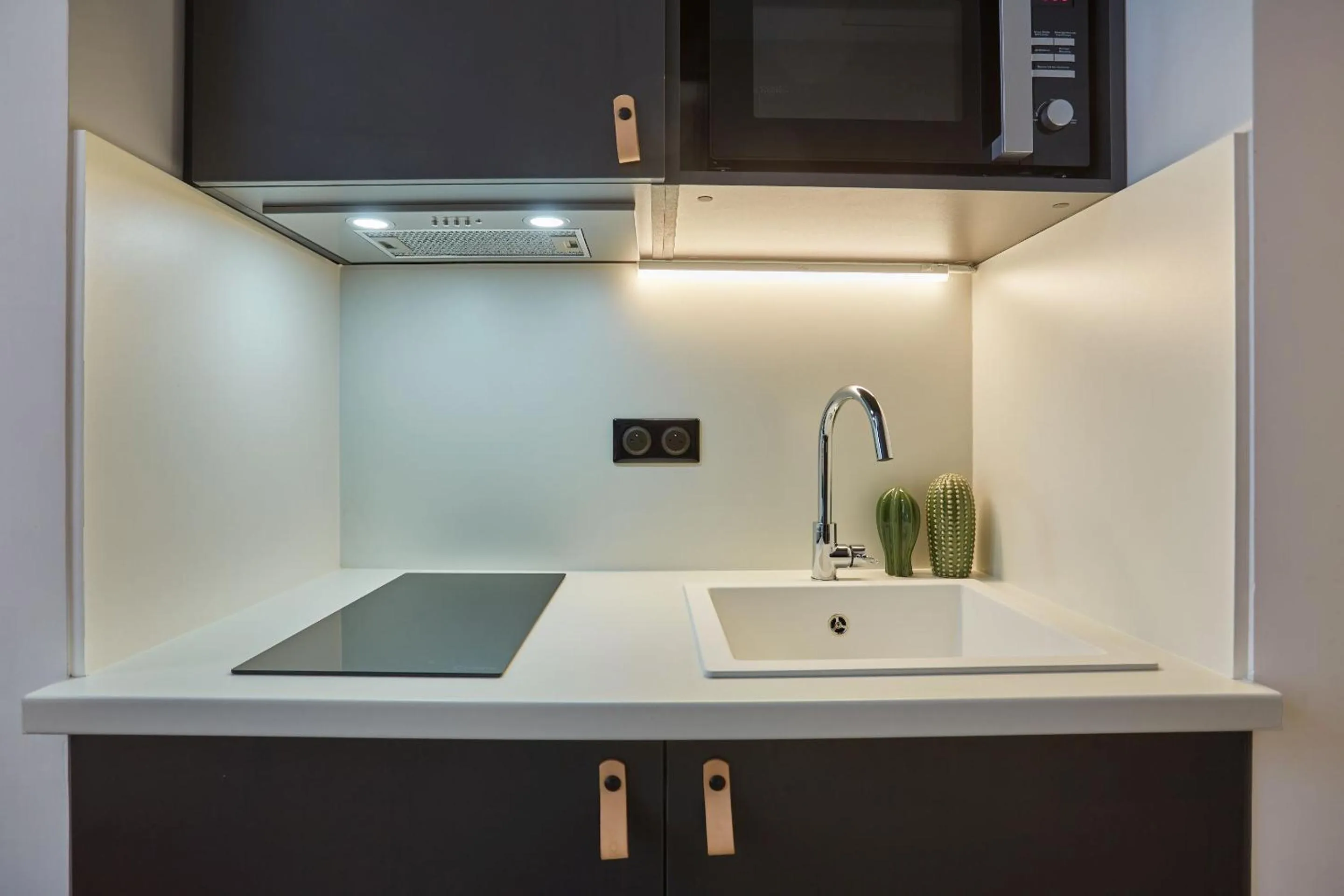 Kitchen or kitchenette in Appart'hôtel Odalys City - Nîmes Arènes - Palais des Congrès