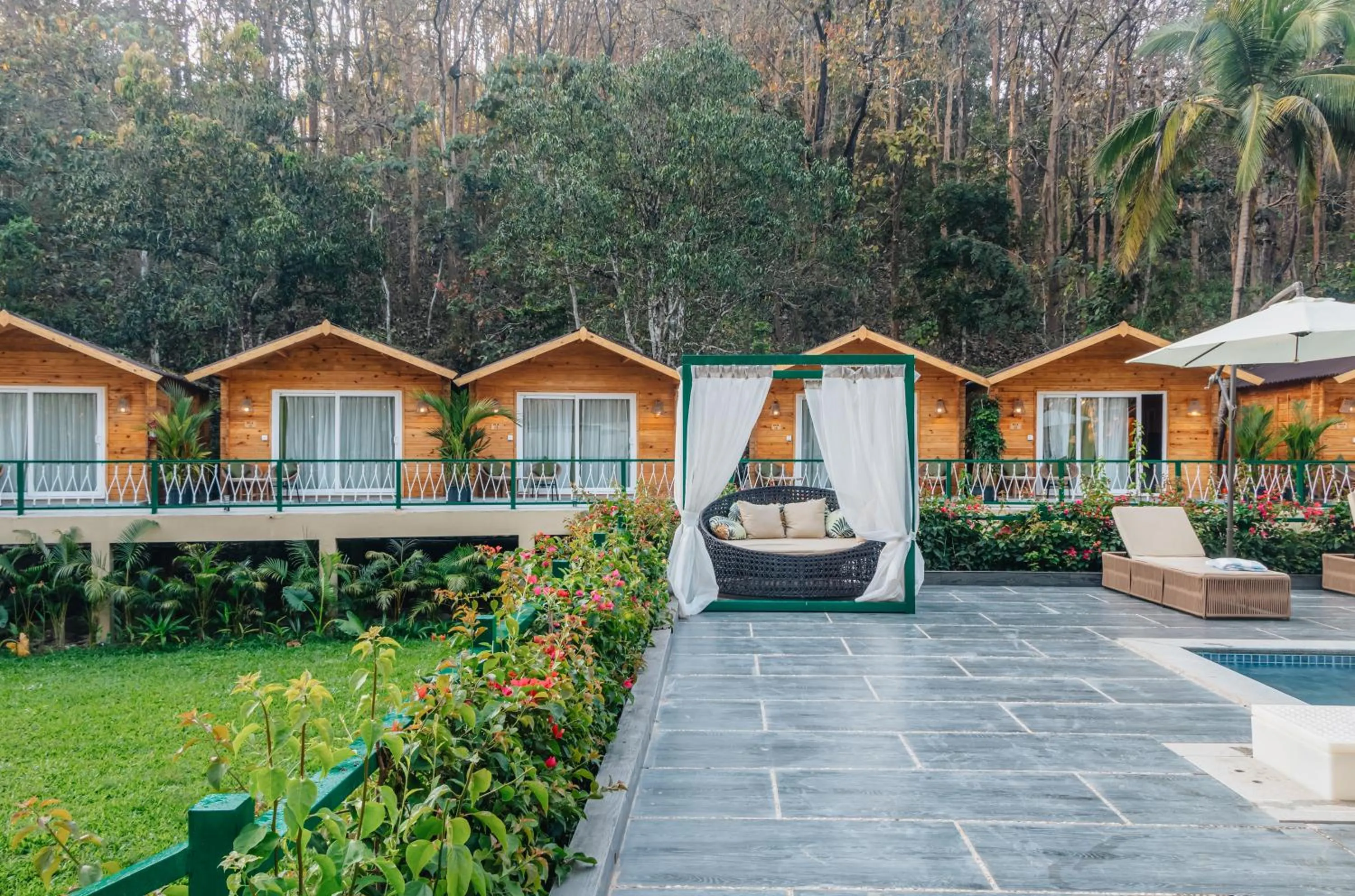 Facade/entrance in Stone Wood Premier Dandeli