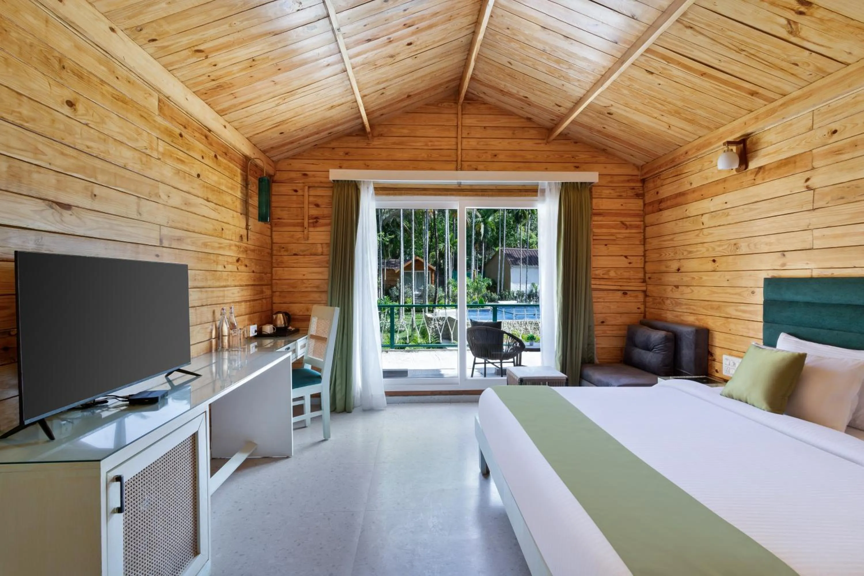 Photo of the whole room, Bed in Stone Wood Premier Dandeli