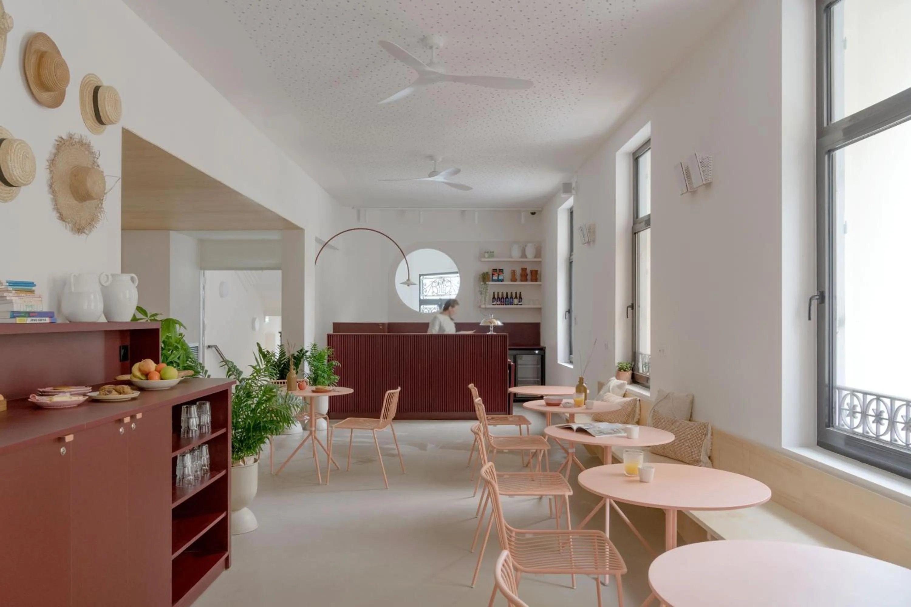 Lobby or reception in SLO Hostel Nice