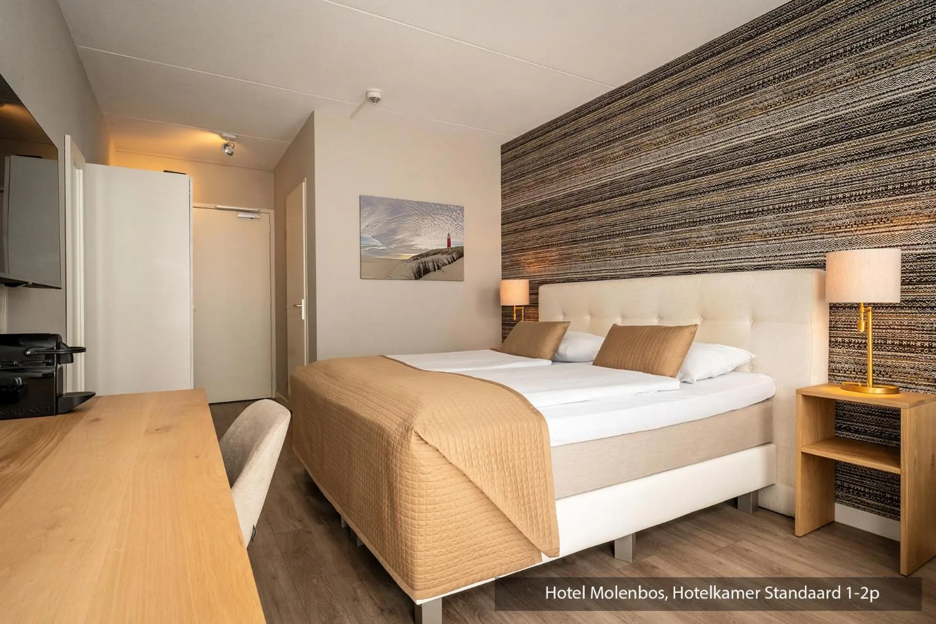 Photo of the whole room, Bed in Hotel Molenbos Texel