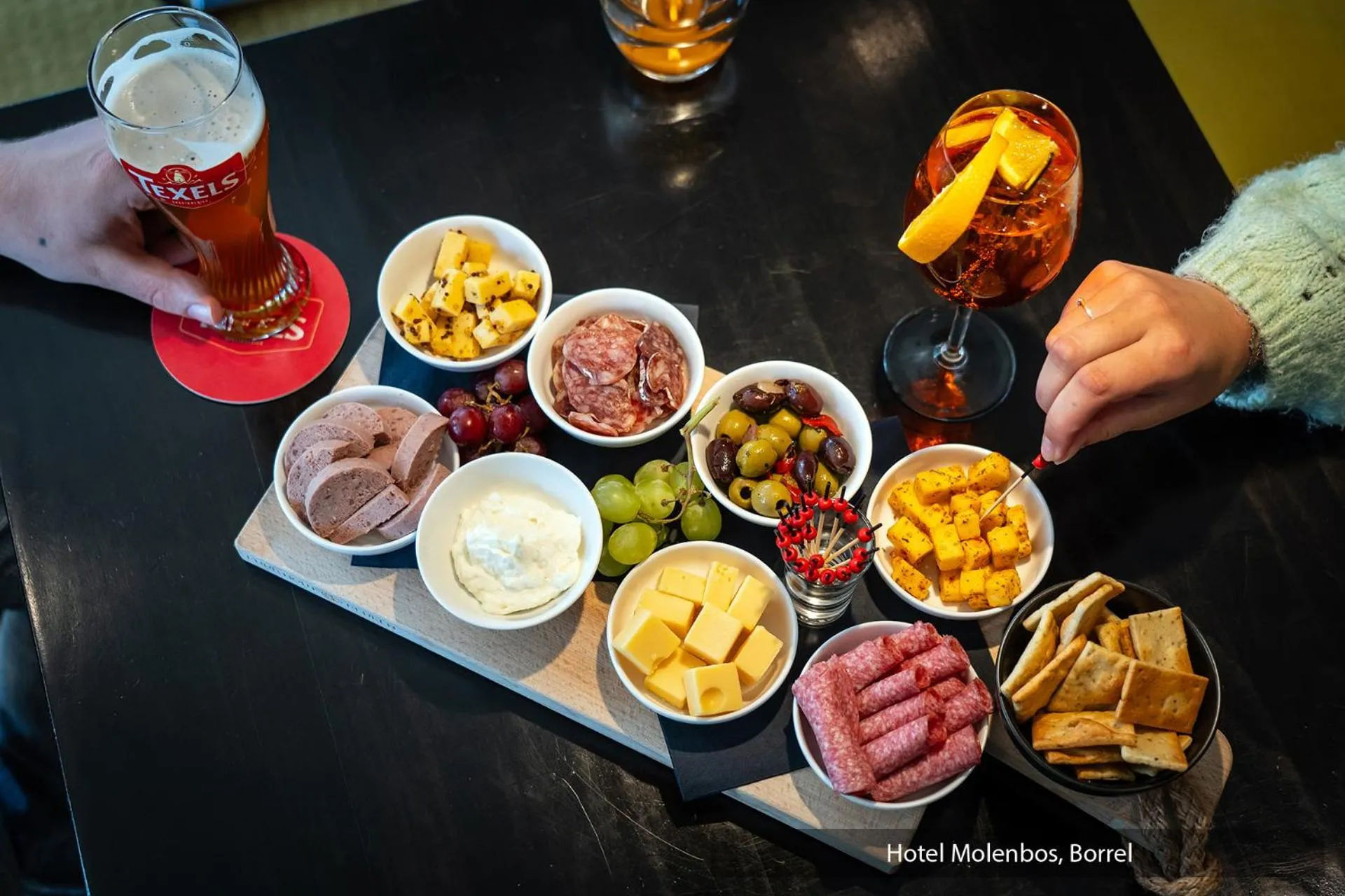 Food and drinks in Hotel Molenbos Texel