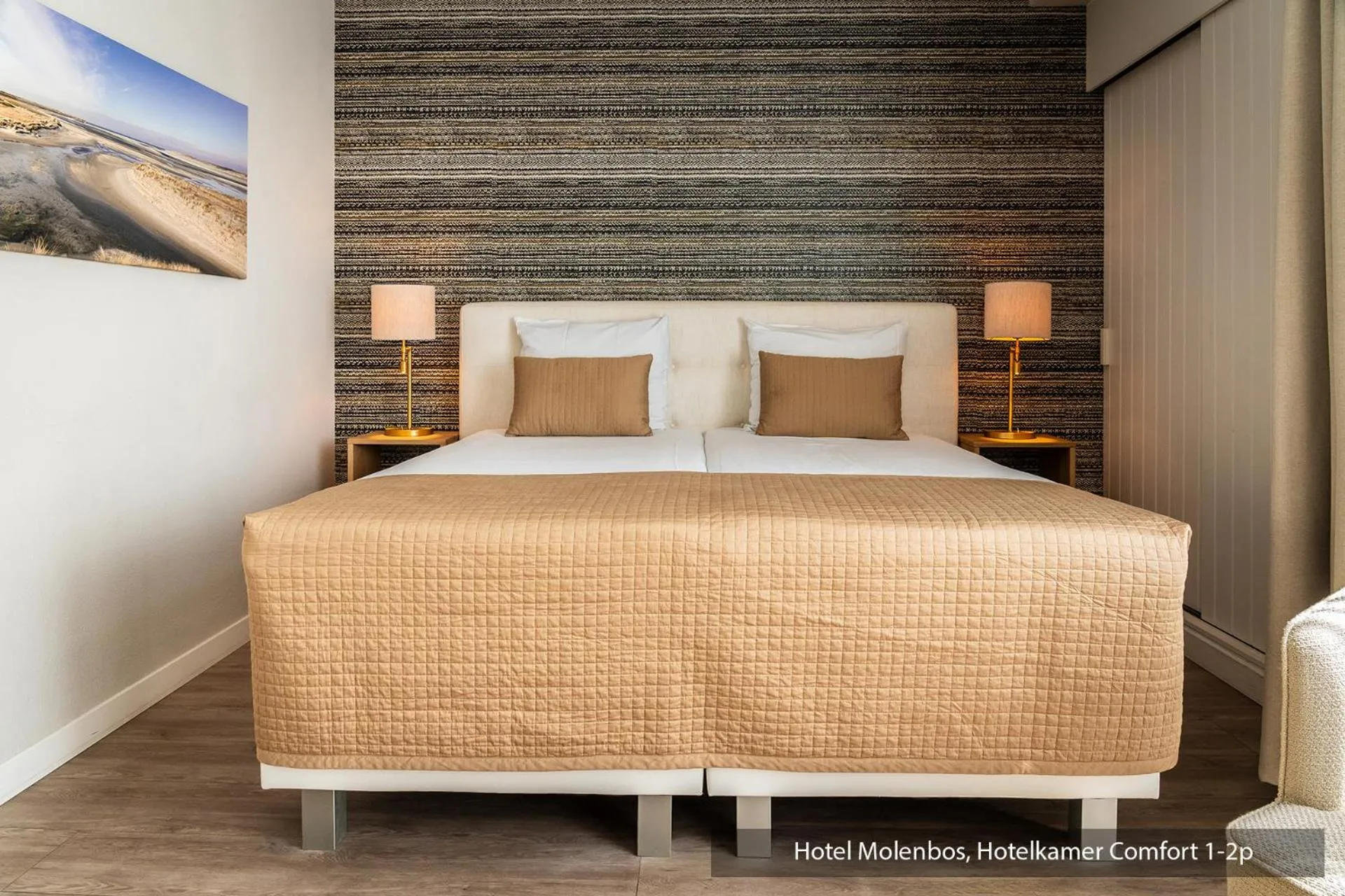 Bed in Hotel Molenbos Texel