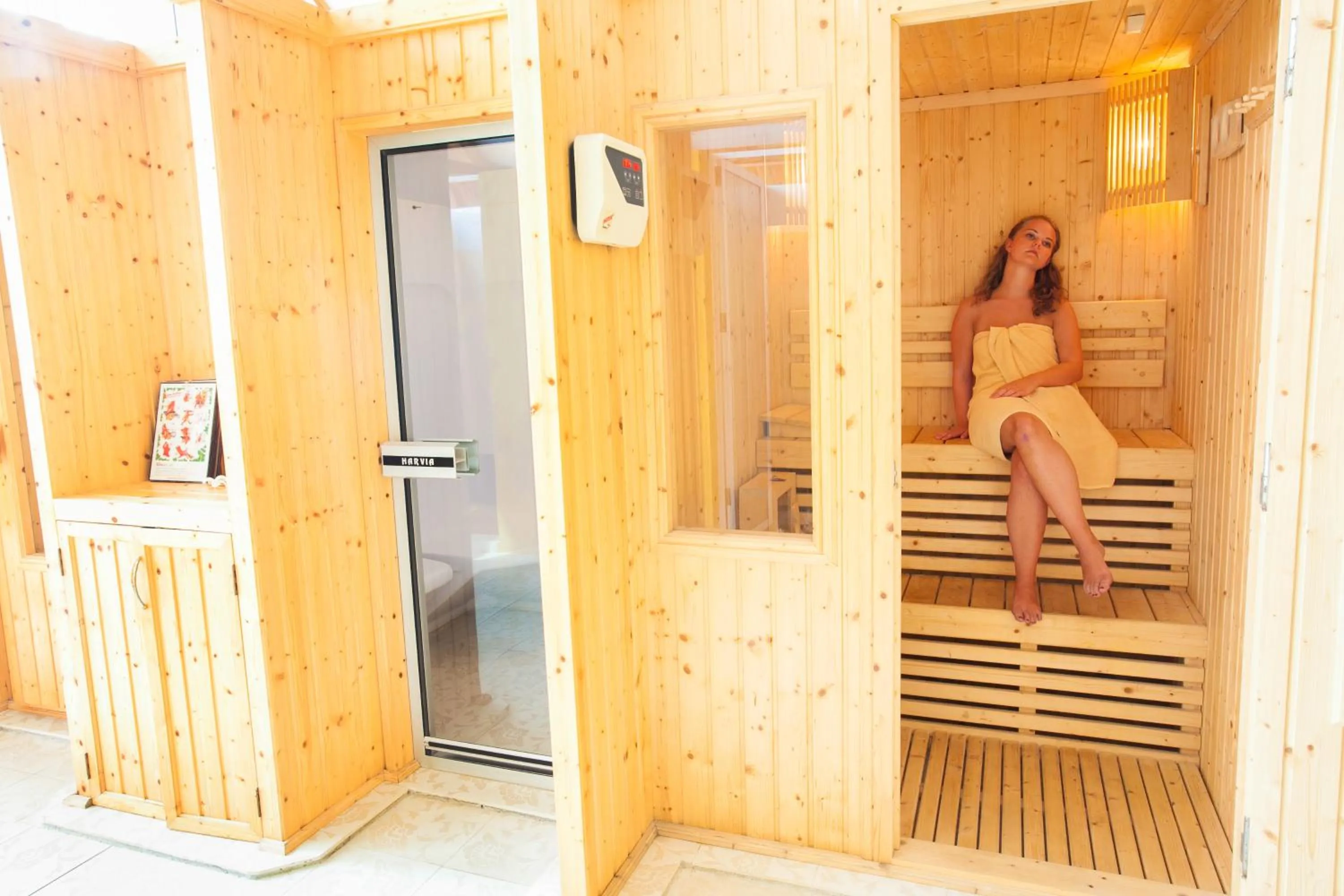 People in Bundhaya Villas