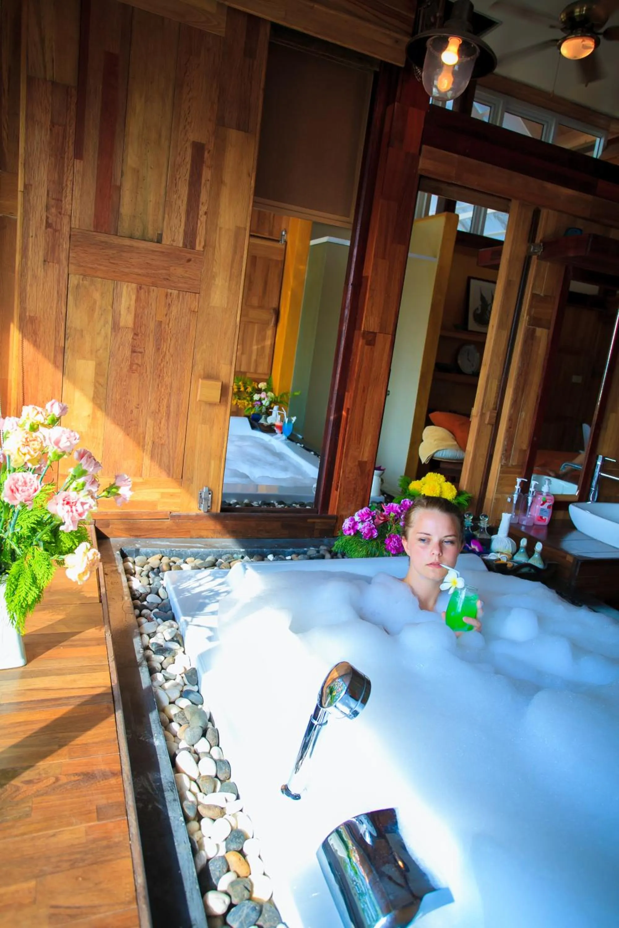 People in Bundhaya Villas