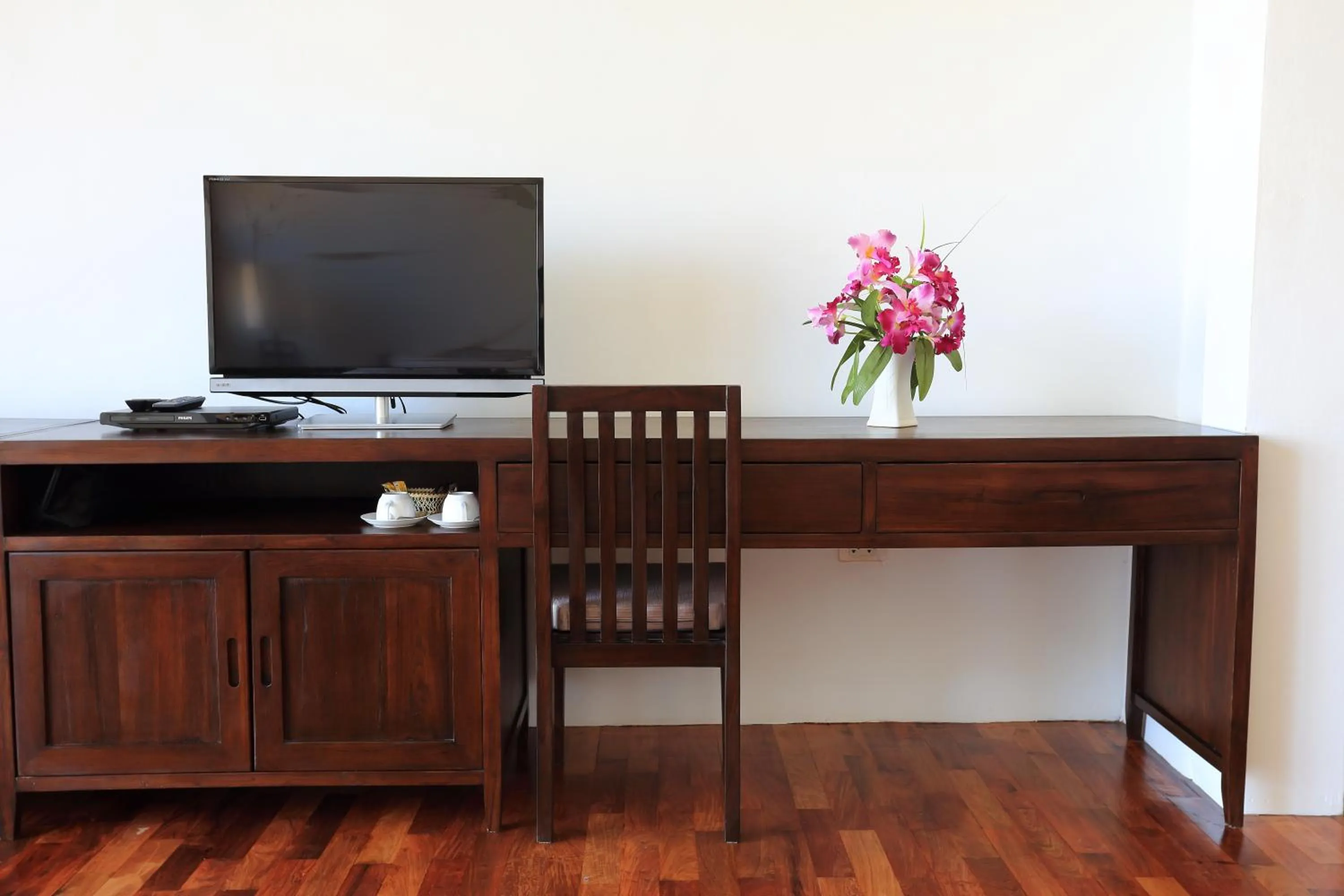 TV and multimedia in Bundhaya Villas