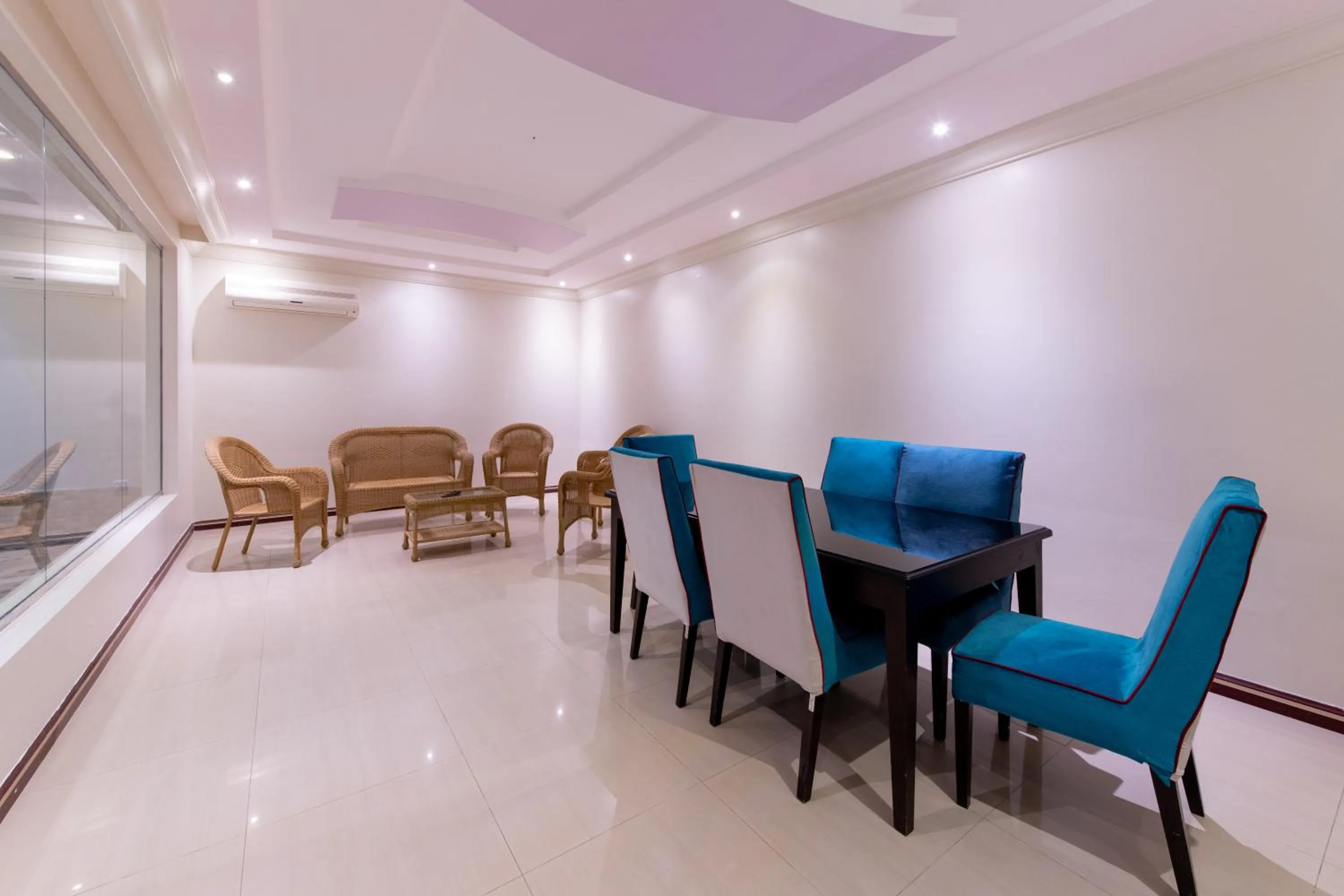 Seating area in Meral Oasis Resort Taif