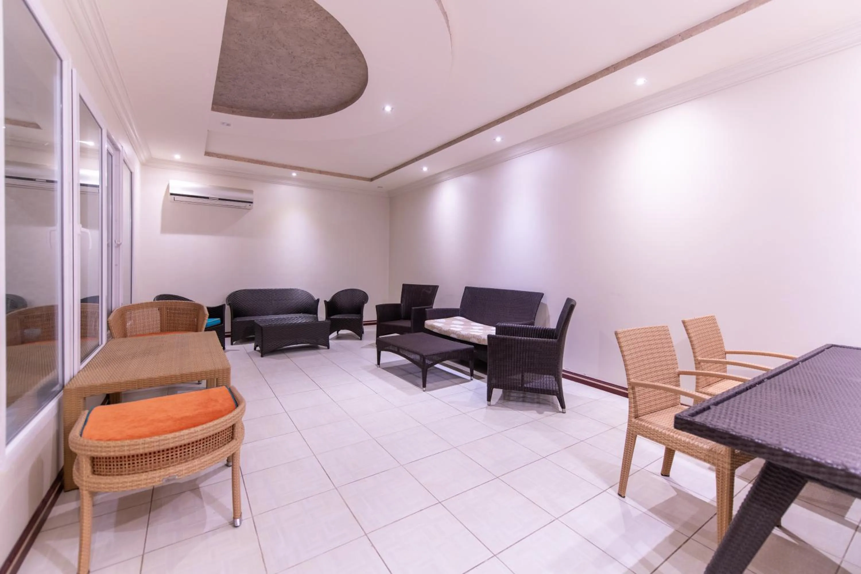 Seating area in Meral Oasis Resort Taif