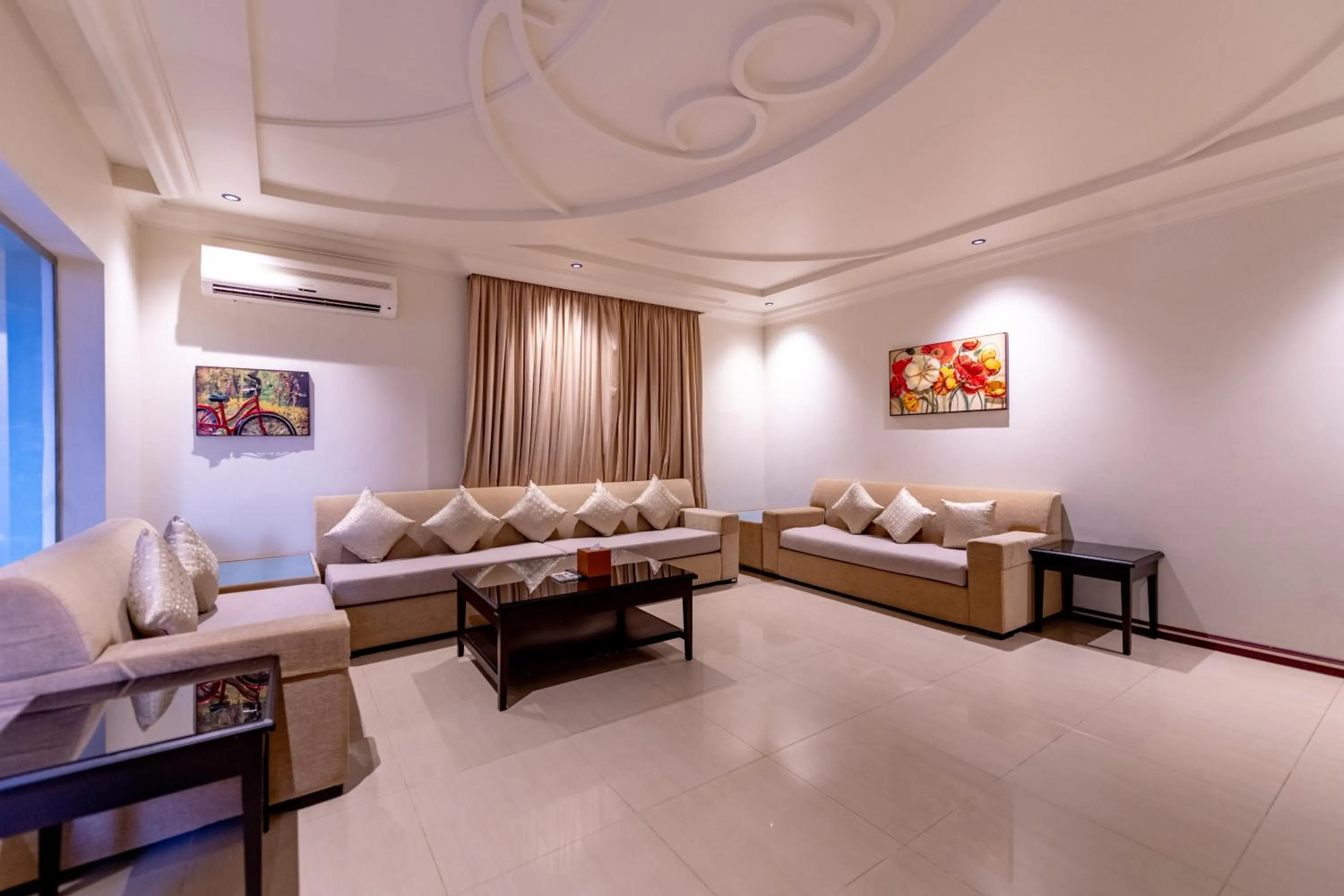 TV and multimedia in Meral Oasis Resort Taif