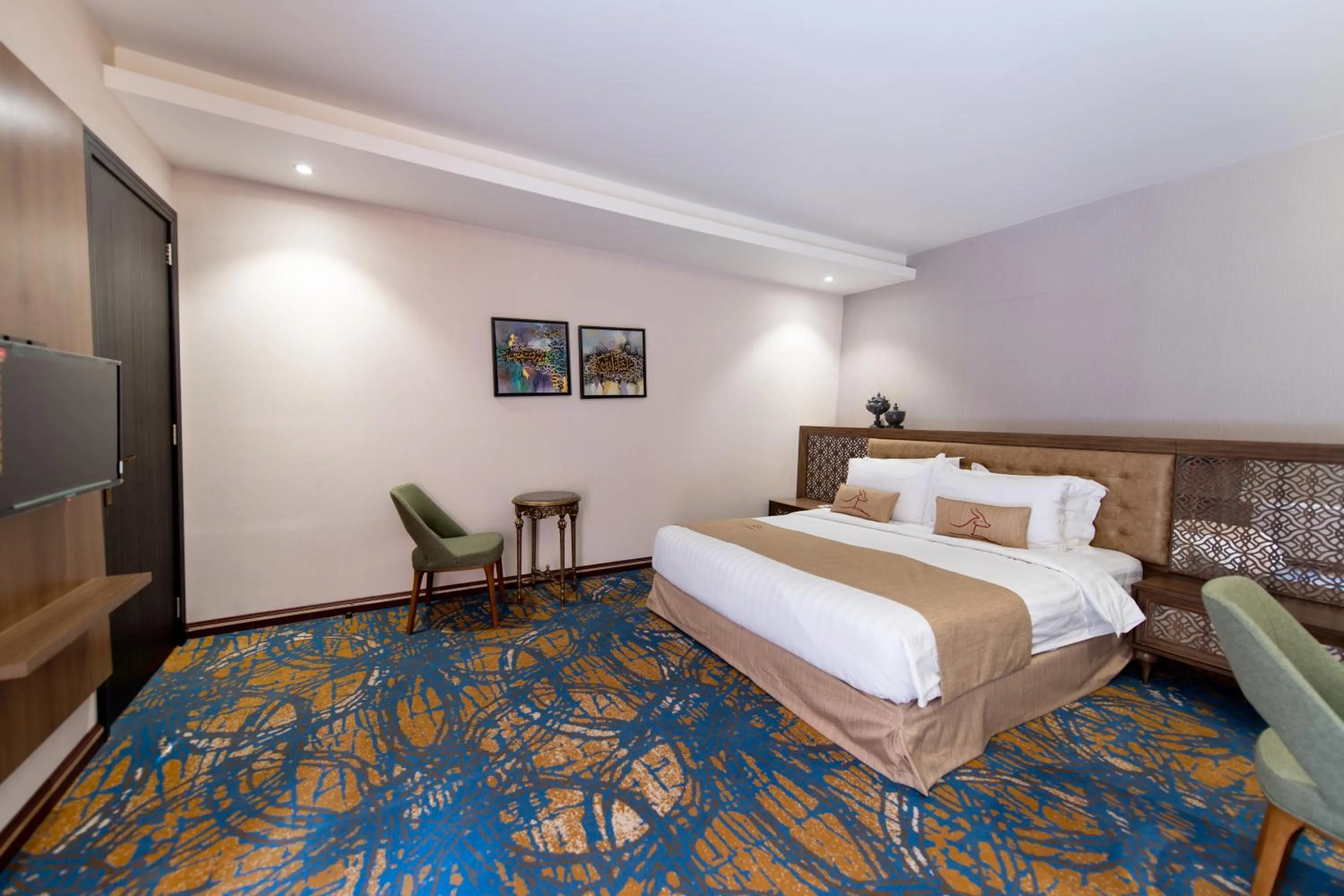 Bed in Meral Oasis Resort Taif