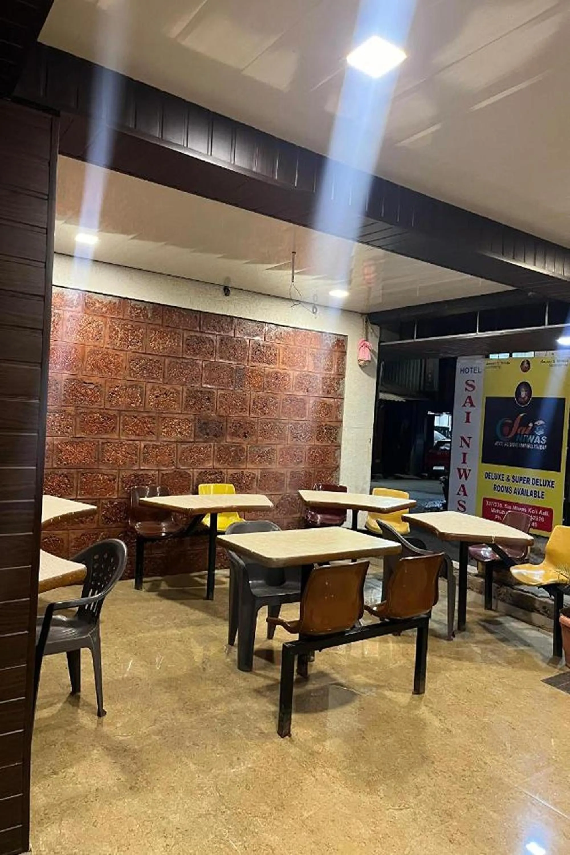 Living room in Hotel Sai Executive Near Holy Cross Church Mahabaleshwar