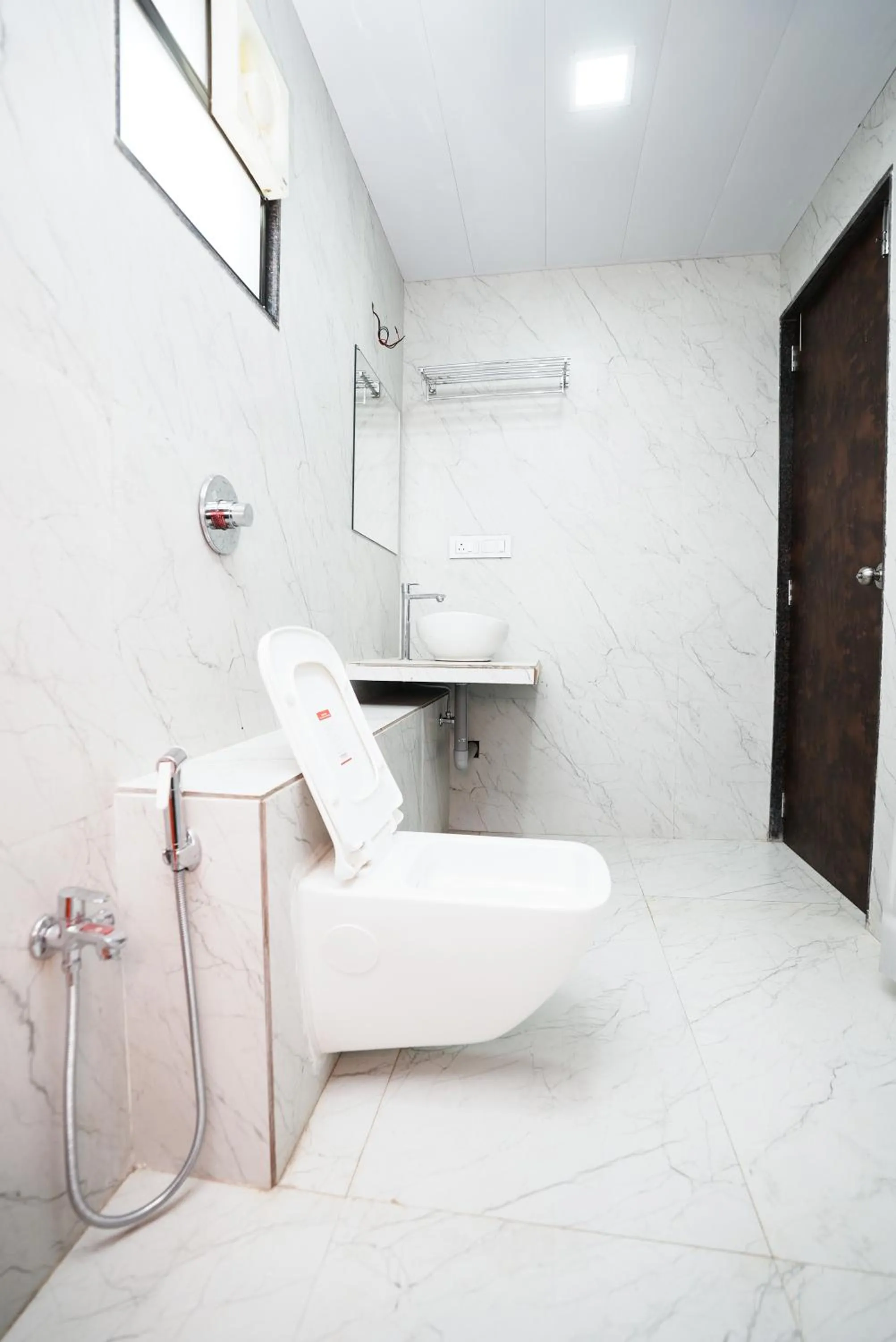 Bathroom in Hotel Sai Executive Near Holy Cross Church Mahabaleshwar