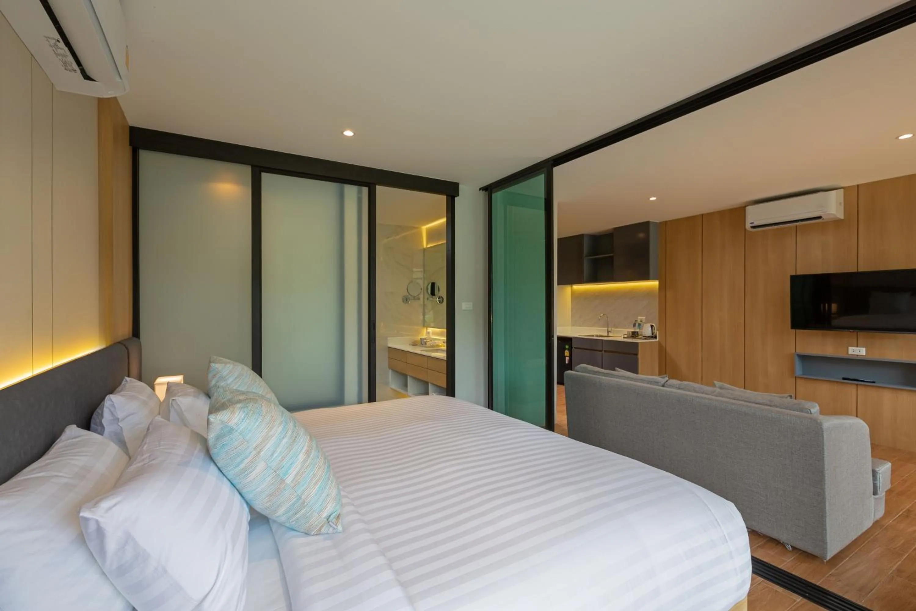Bed in Wyndham Garden Naithon Phuket