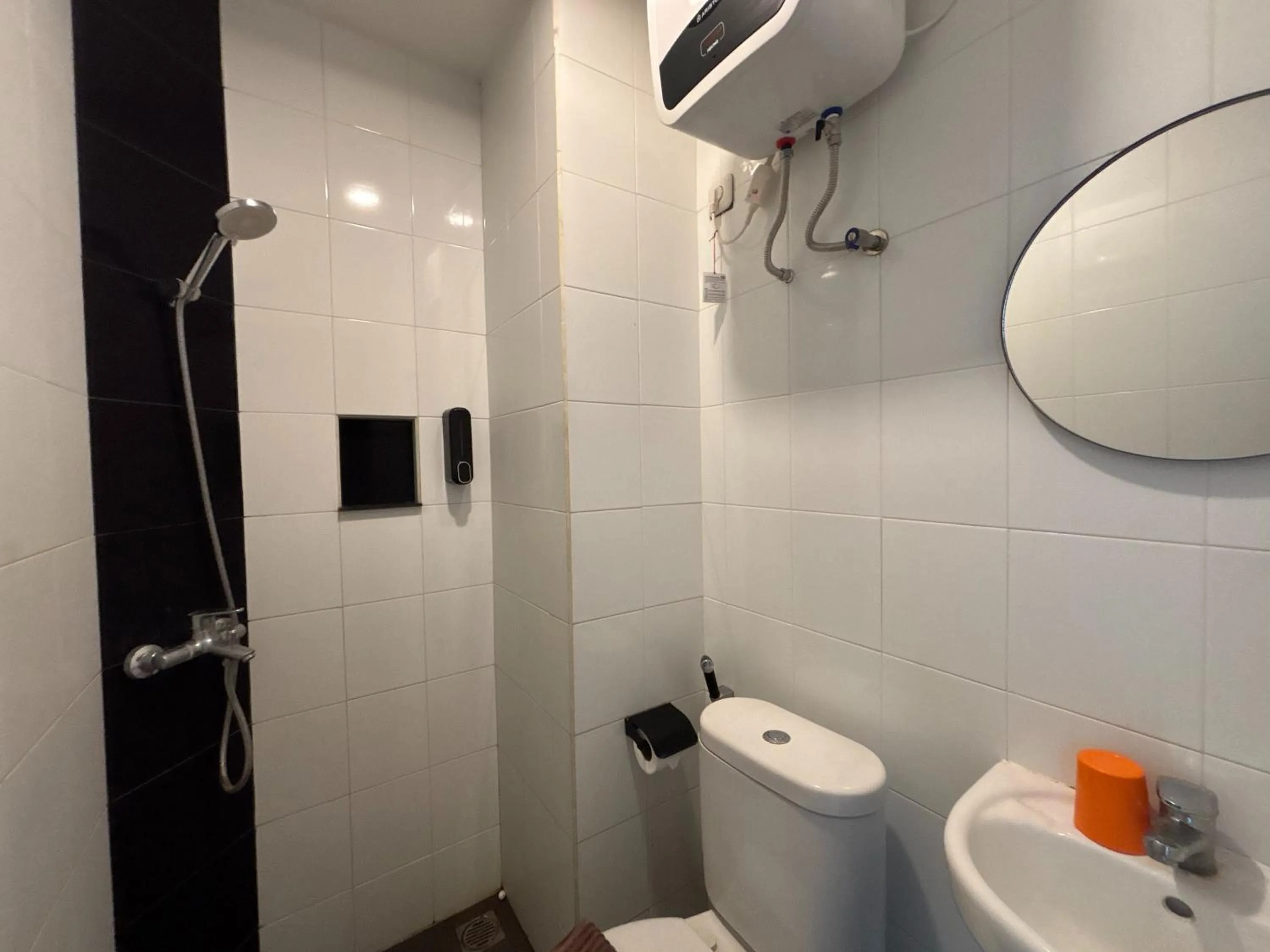 Bathroom in The Cluster Harris