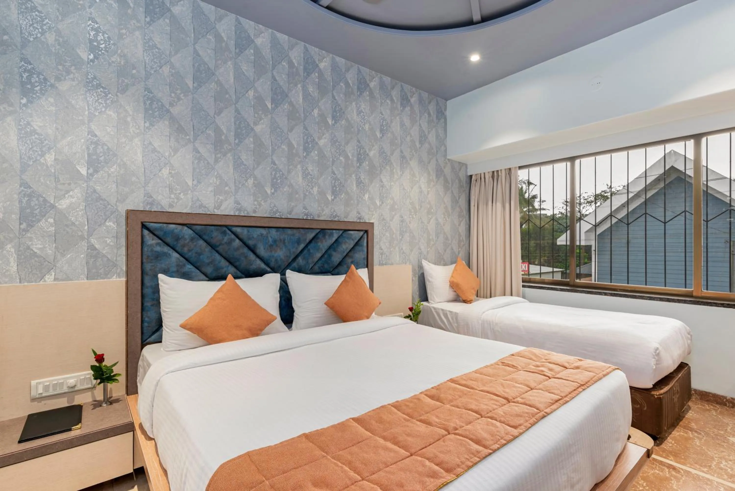 Bed in Emerald Retreat