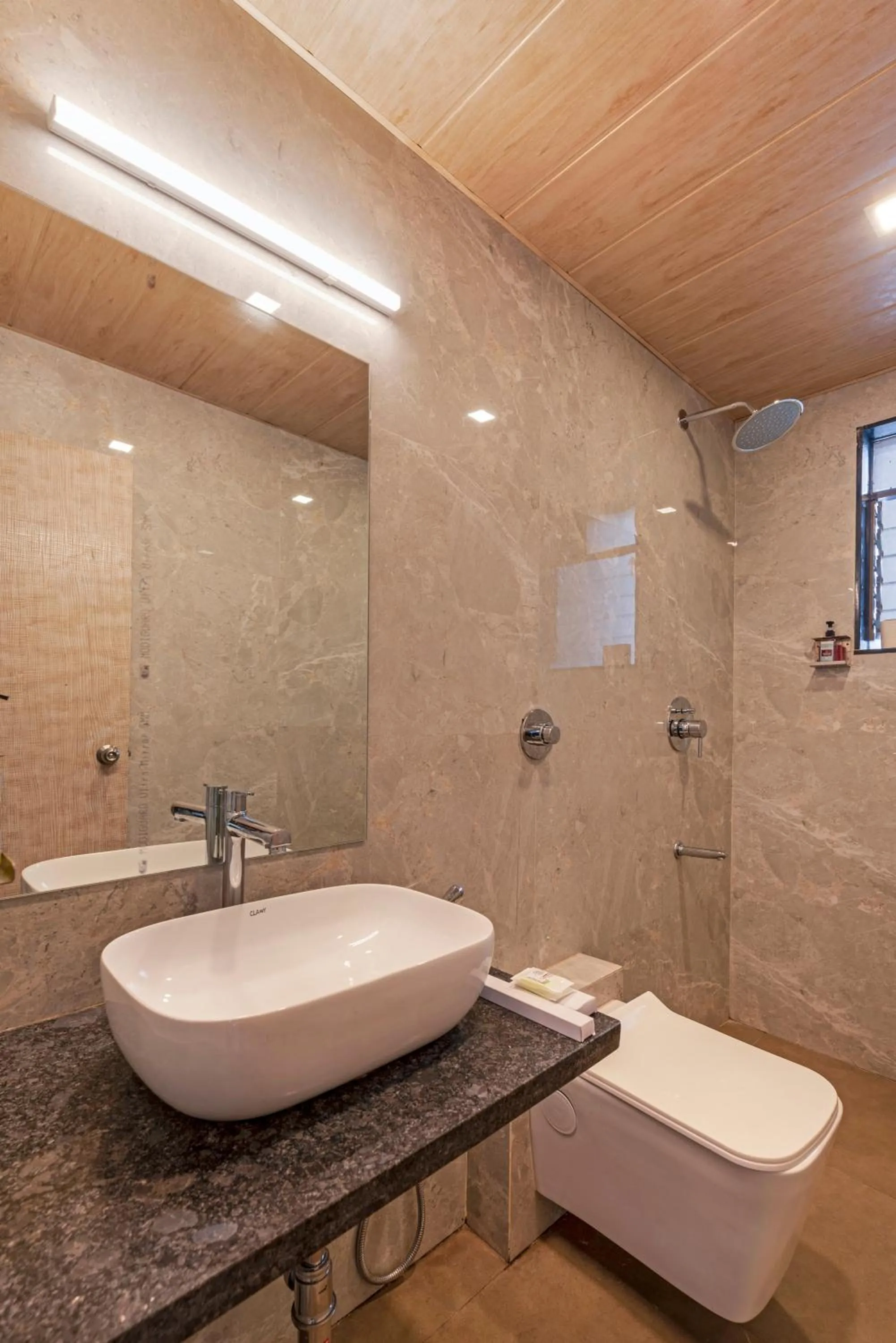 Bathroom in Emerald Retreat