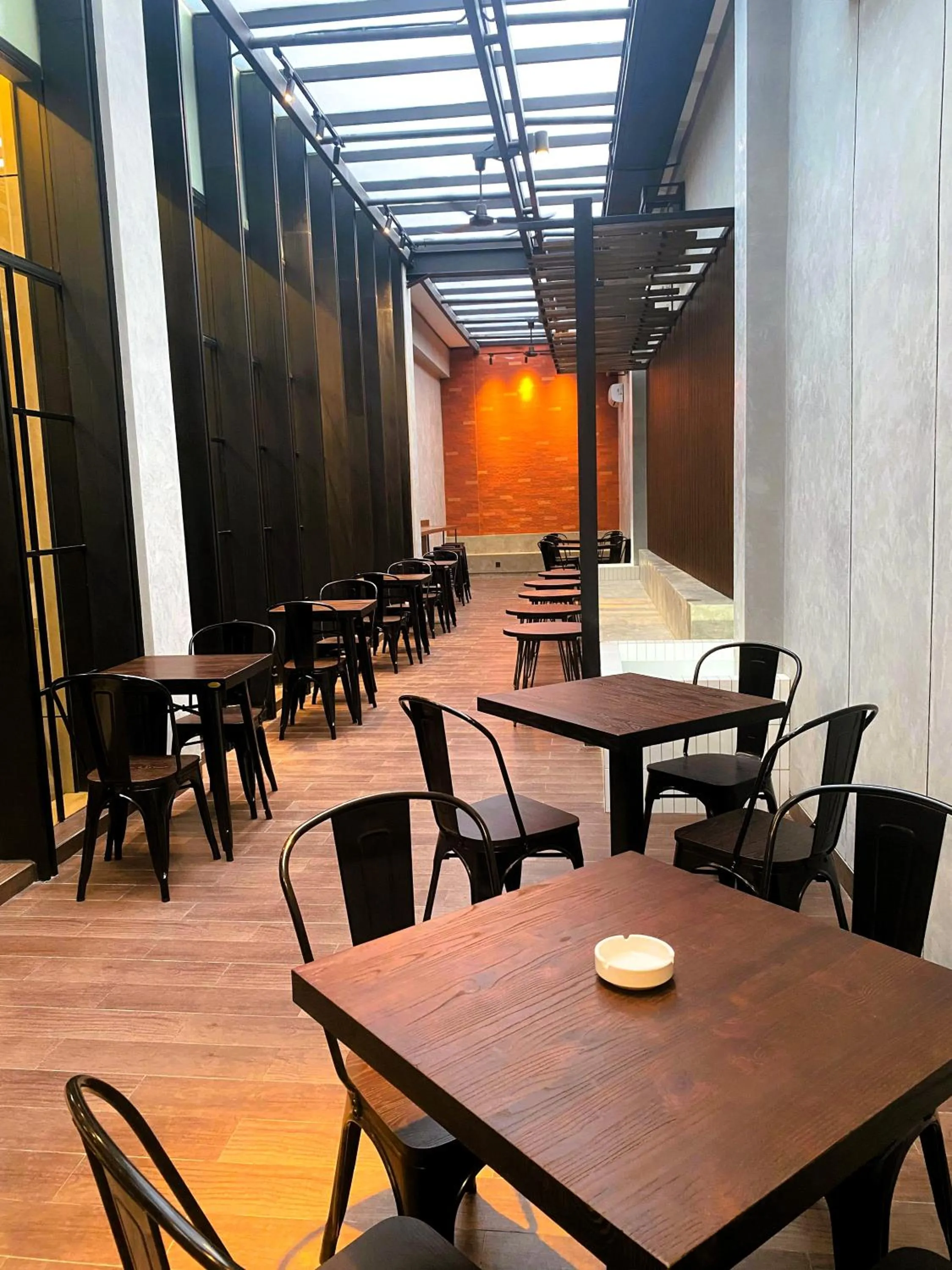 Restaurant/places to eat in Citadines Connect Airport Jakarta Hotel