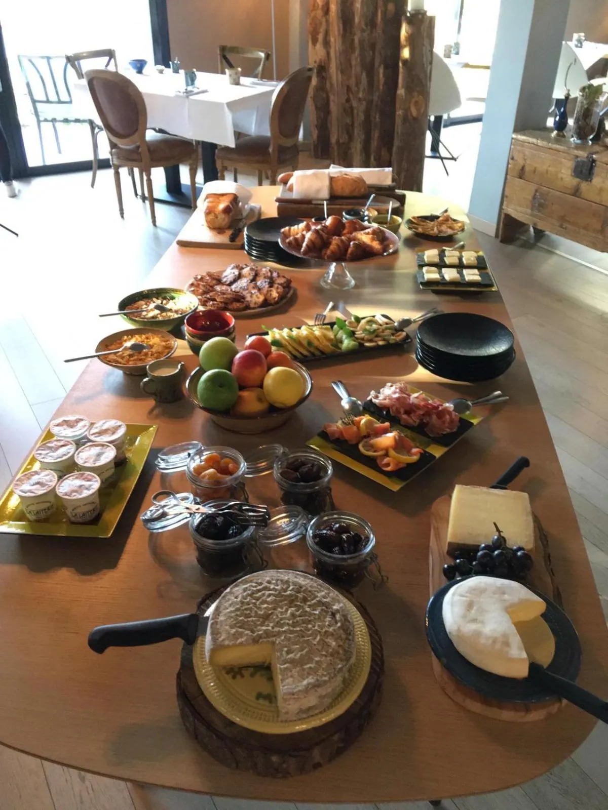 Buffet breakfast in Chalet Christine