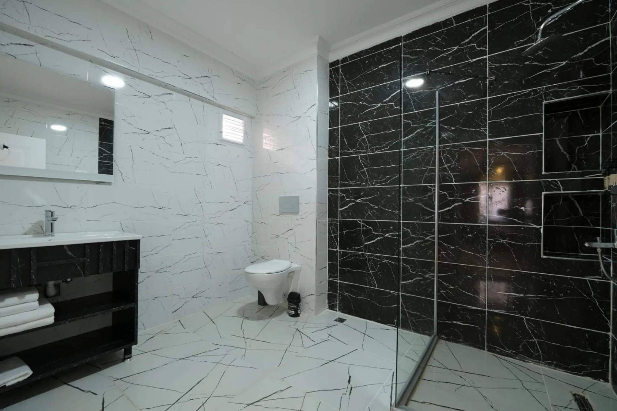 Bathroom in Cevvo Hotel