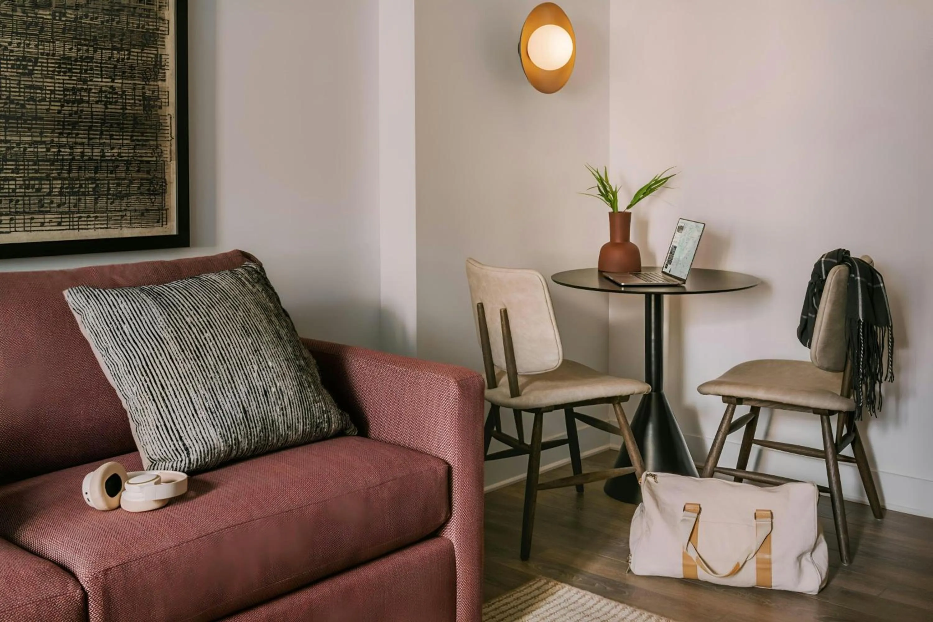 Living room in Sonder by Marriott Bonvoy Arlo Apartments Downtown