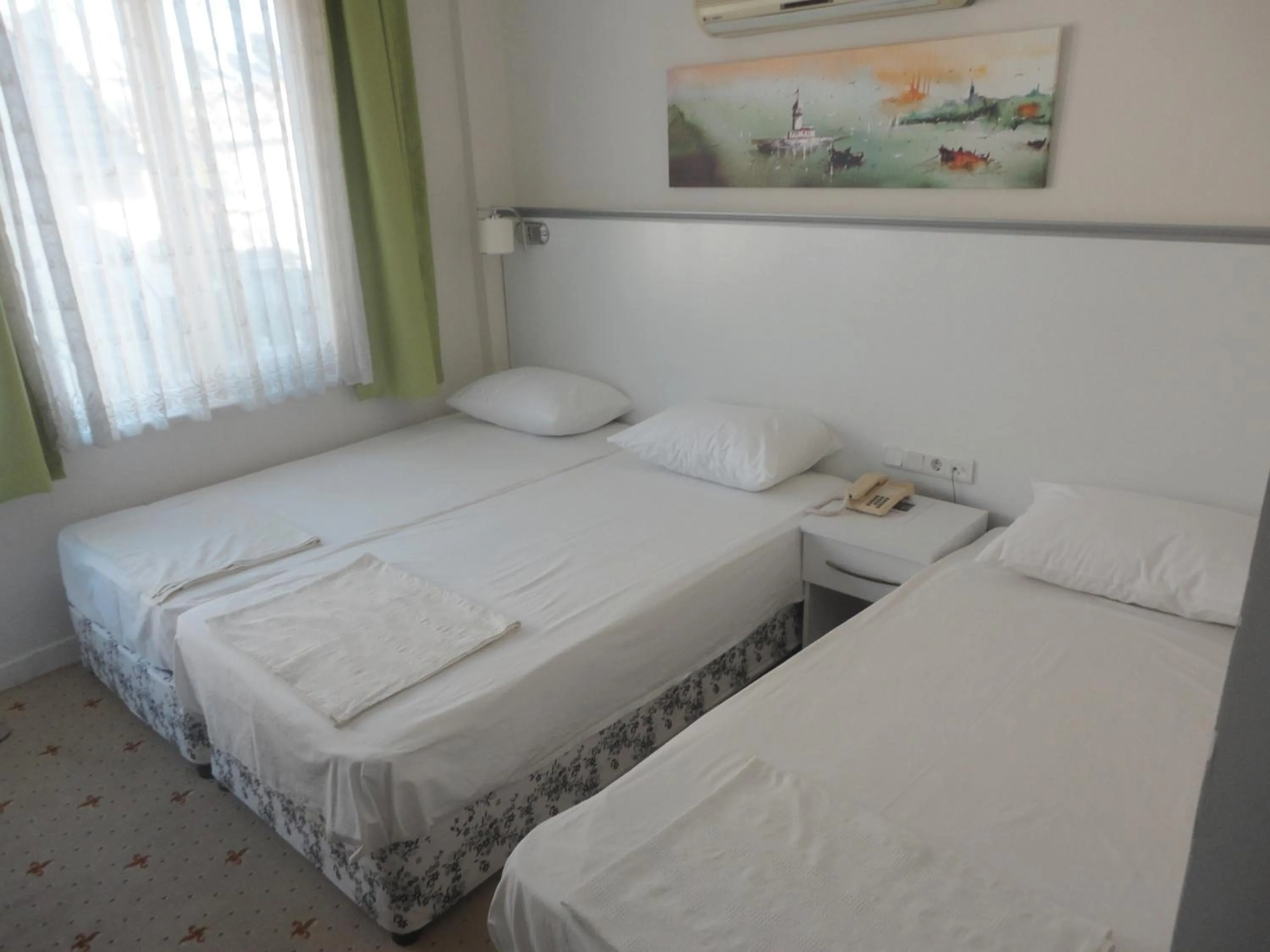 Photo of the whole room, Bed in Cicek Hotel & Apartments