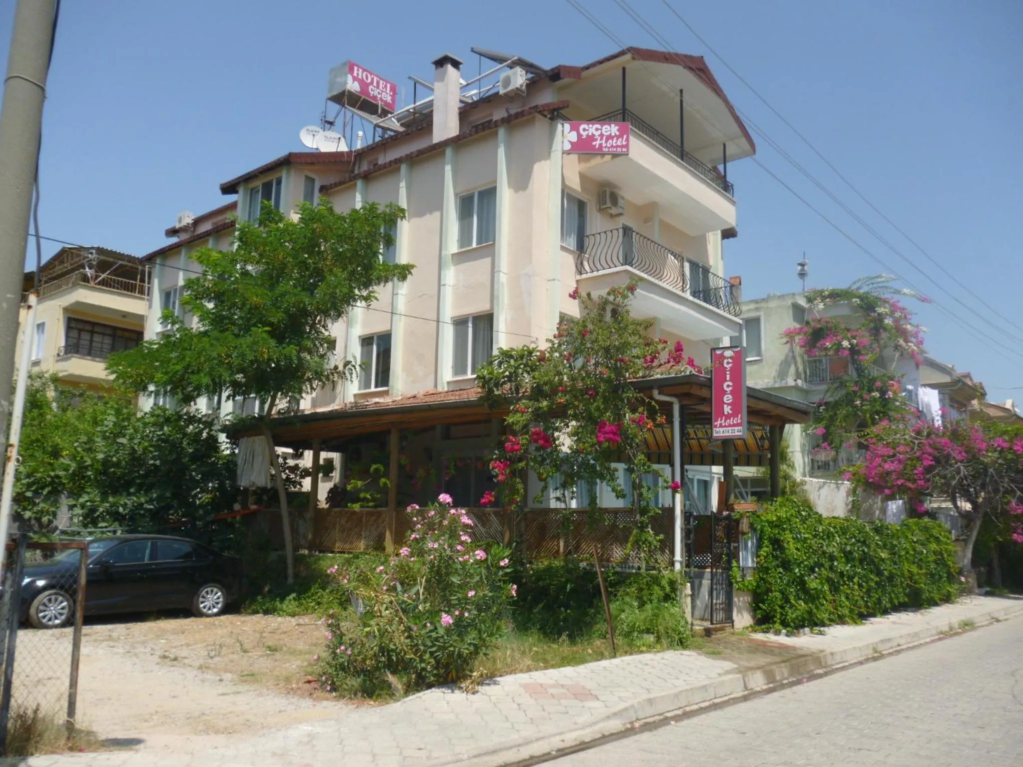 Facade/entrance in Cicek Hotel & Apartments