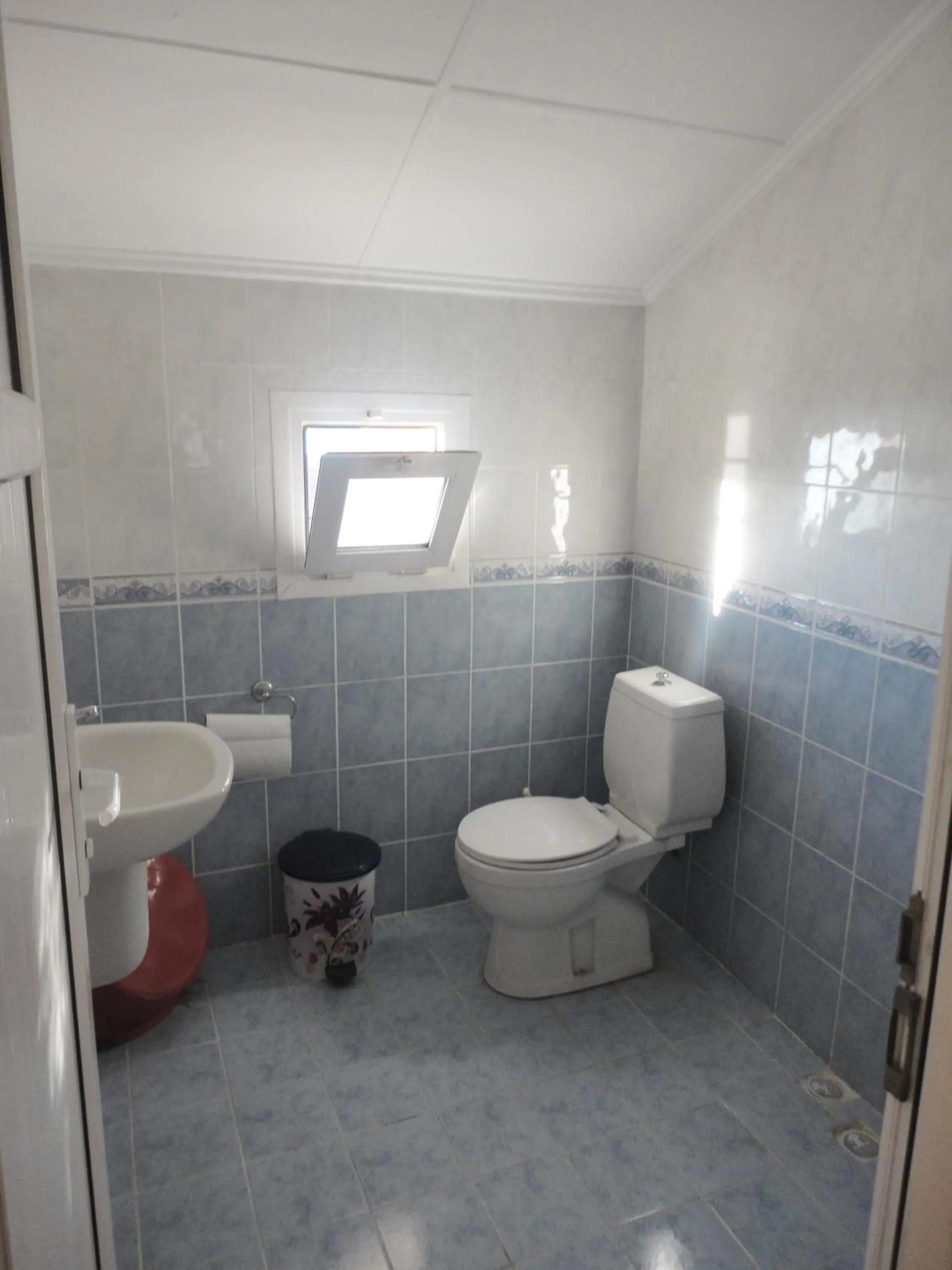 Bathroom in Cicek Hotel & Apartments