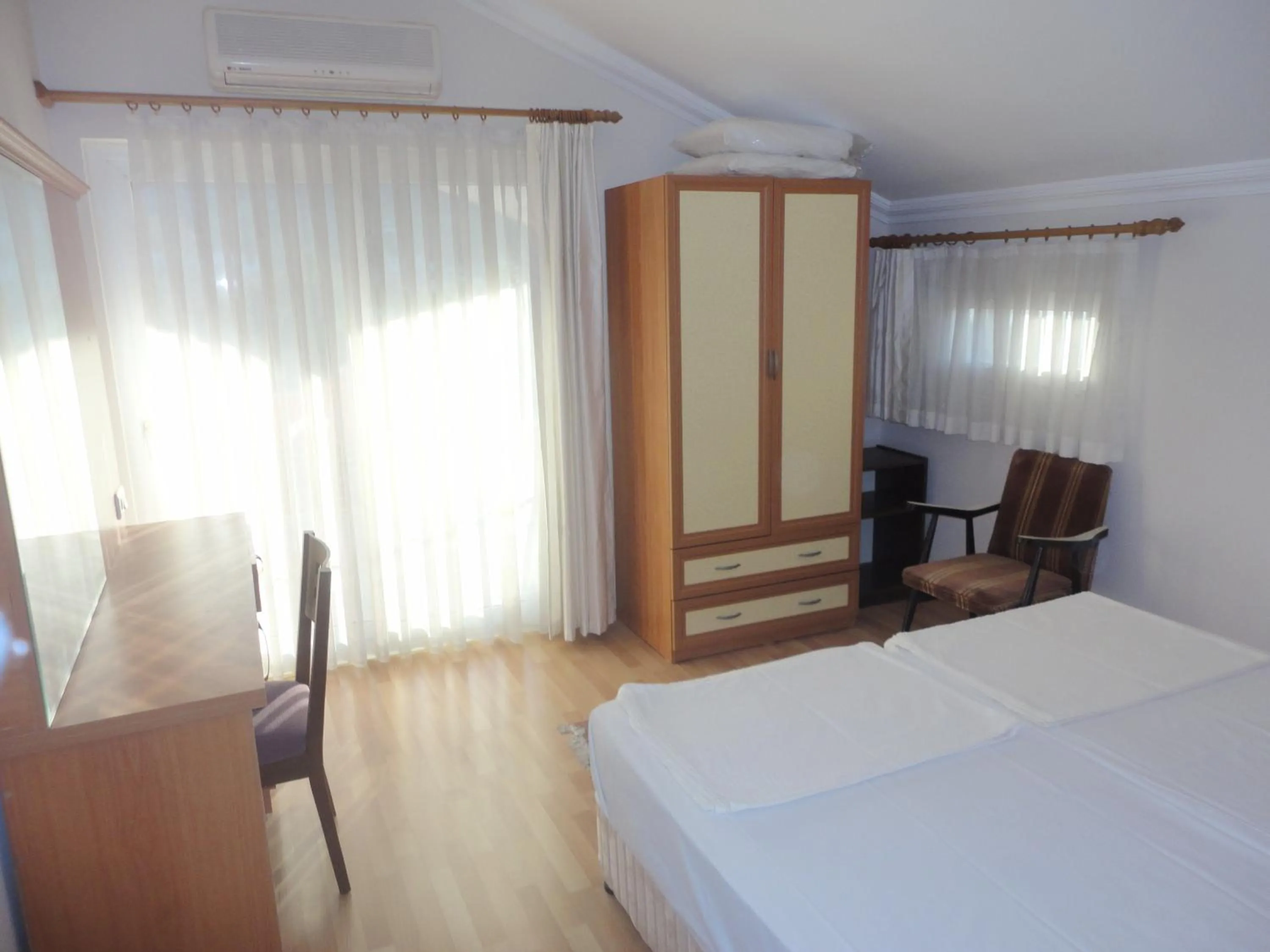 Bedroom, Bed in Cicek Hotel & Apartments