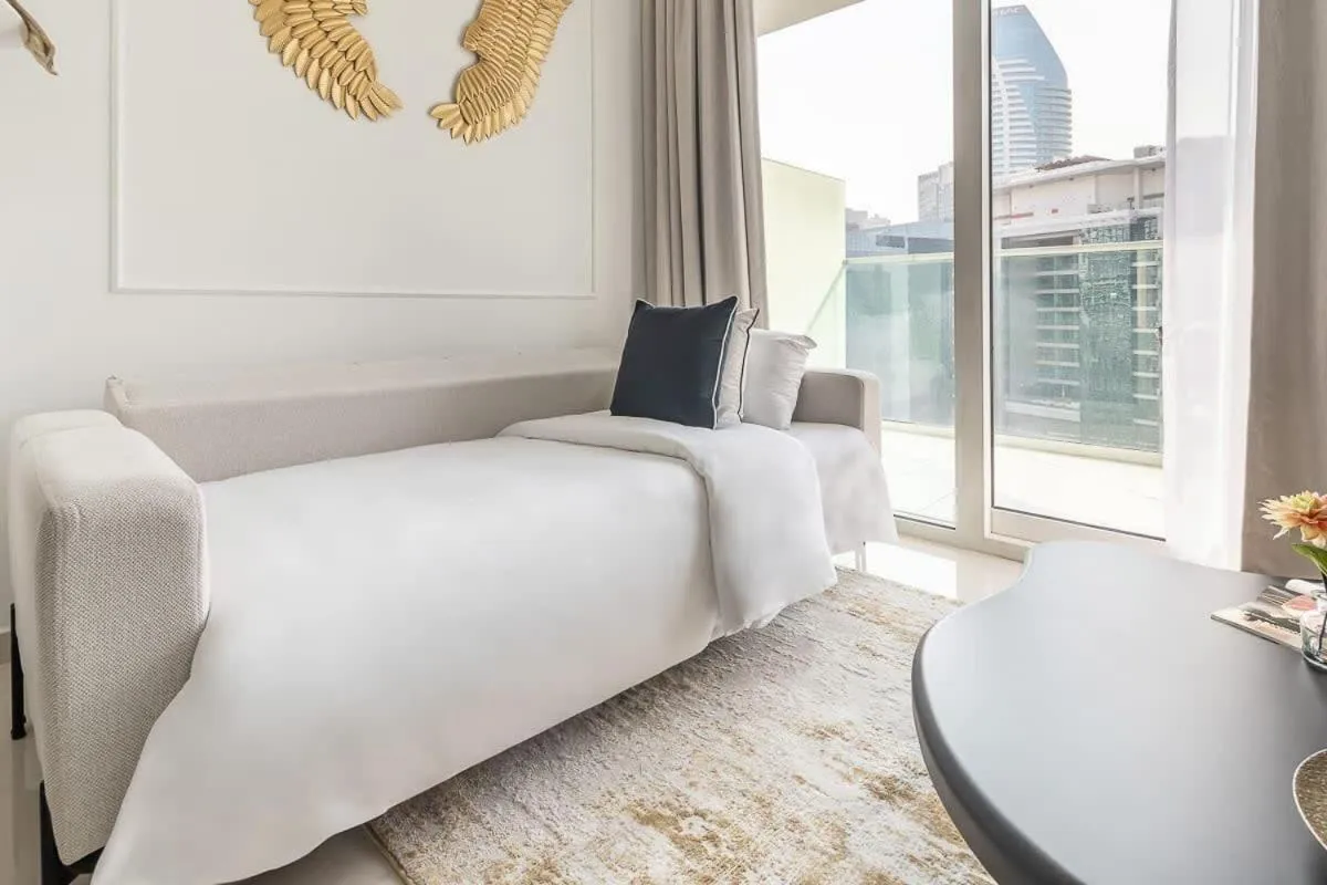 Bed in Frank Porter - Reva Residences
