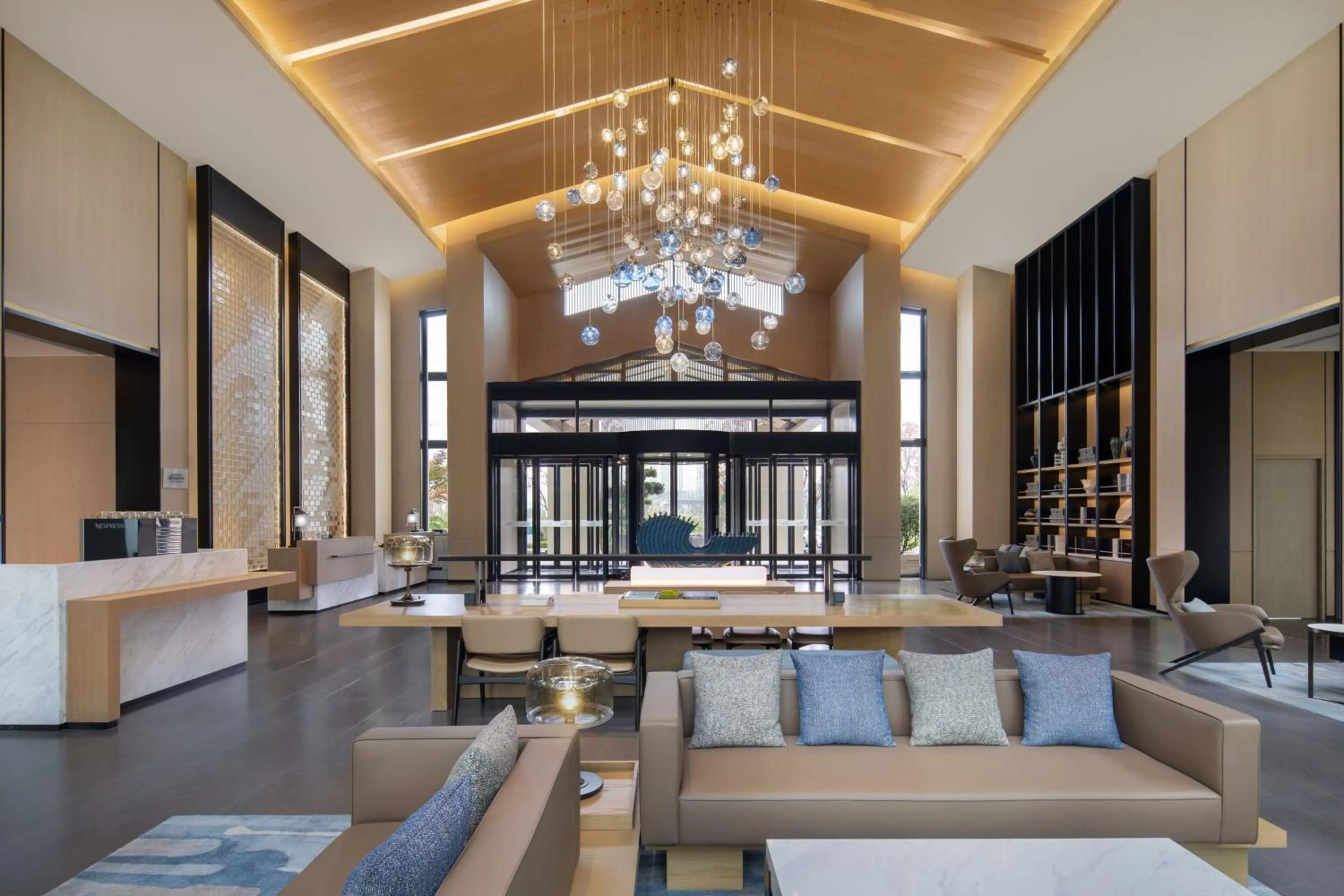 Lobby or reception in Fairfield by Marriott Bijie