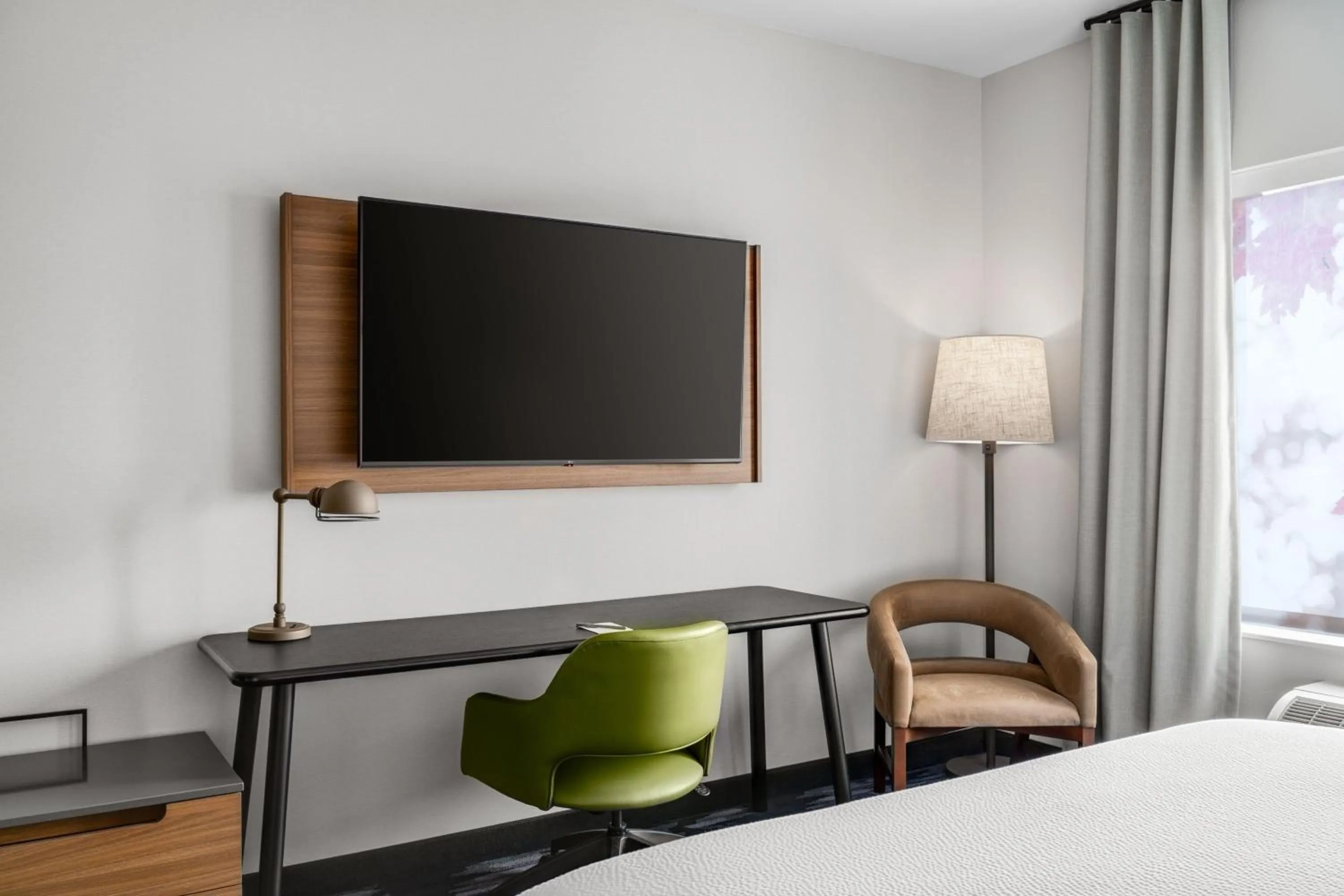 Photo of the whole room, Bed in Fairfield by Marriott Inn & Suites Cape Girardeau