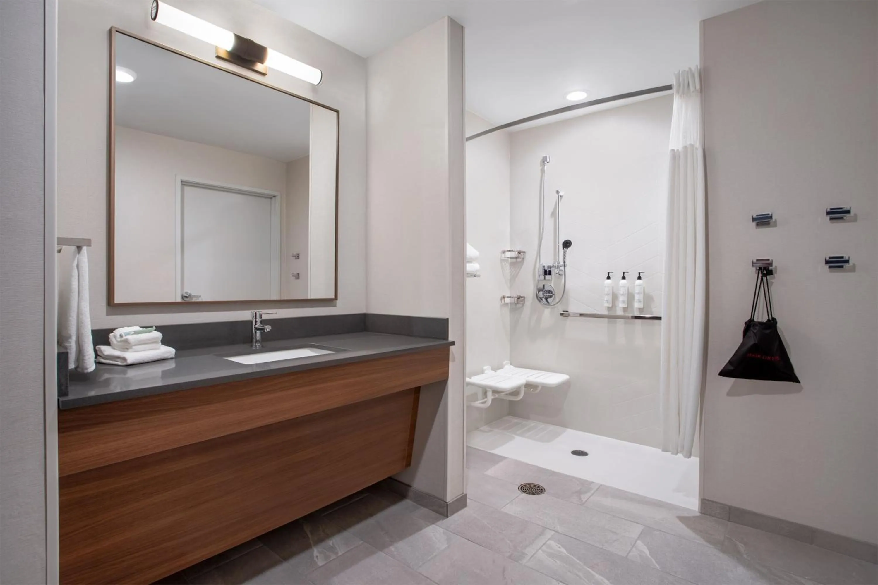 Bathroom in Fairfield by Marriott Inn & Suites Indianapolis Plainfield