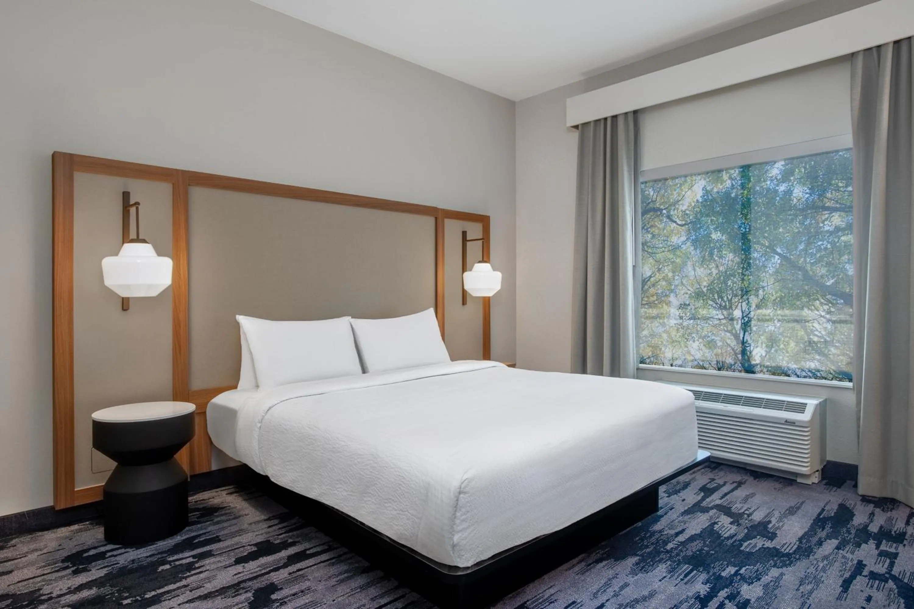 Photo of the whole room, Bed in Fairfield by Marriott Inn & Suites Indianapolis Plainfield