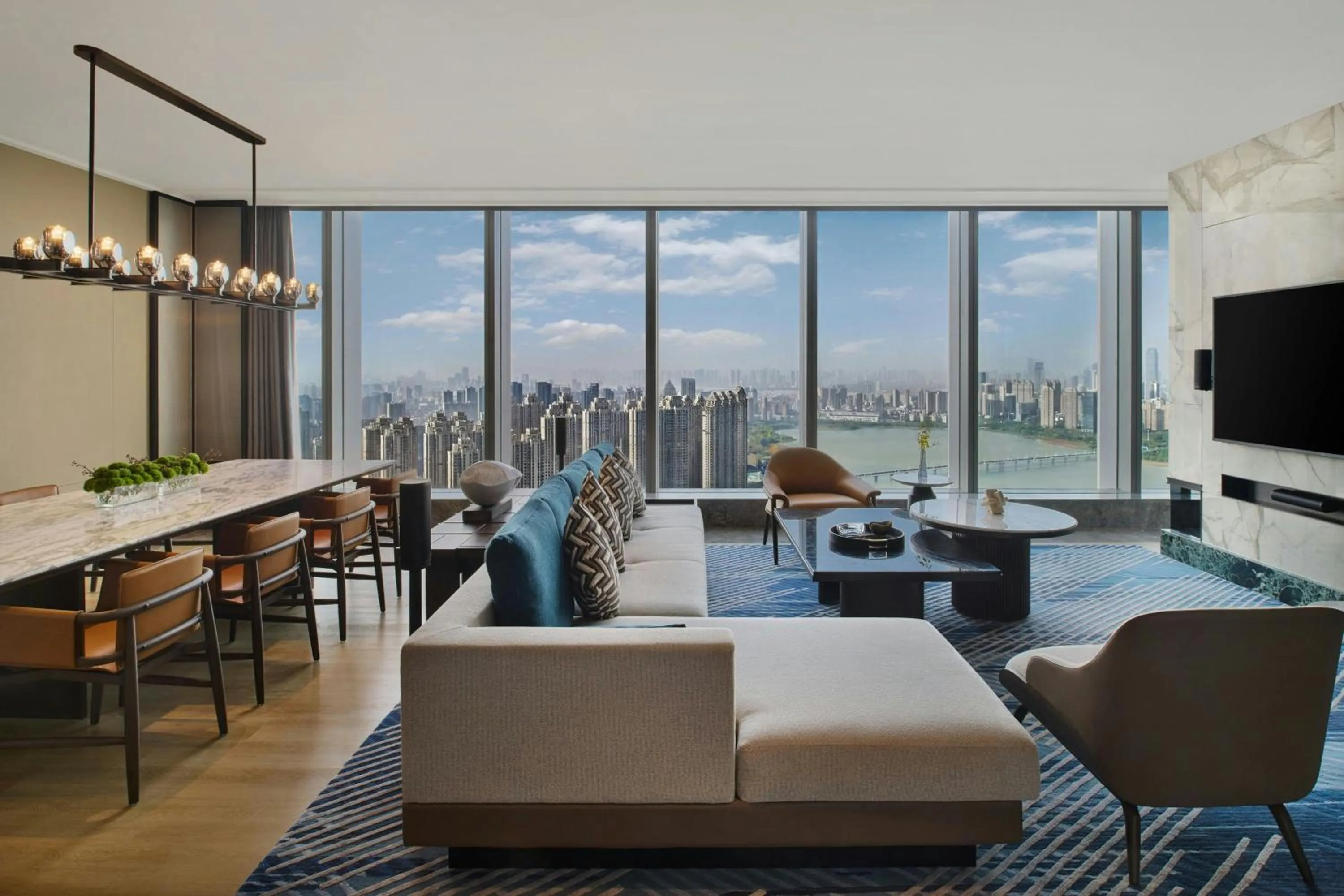 Bedroom in Wuhan Marriott Hotel Wuchang