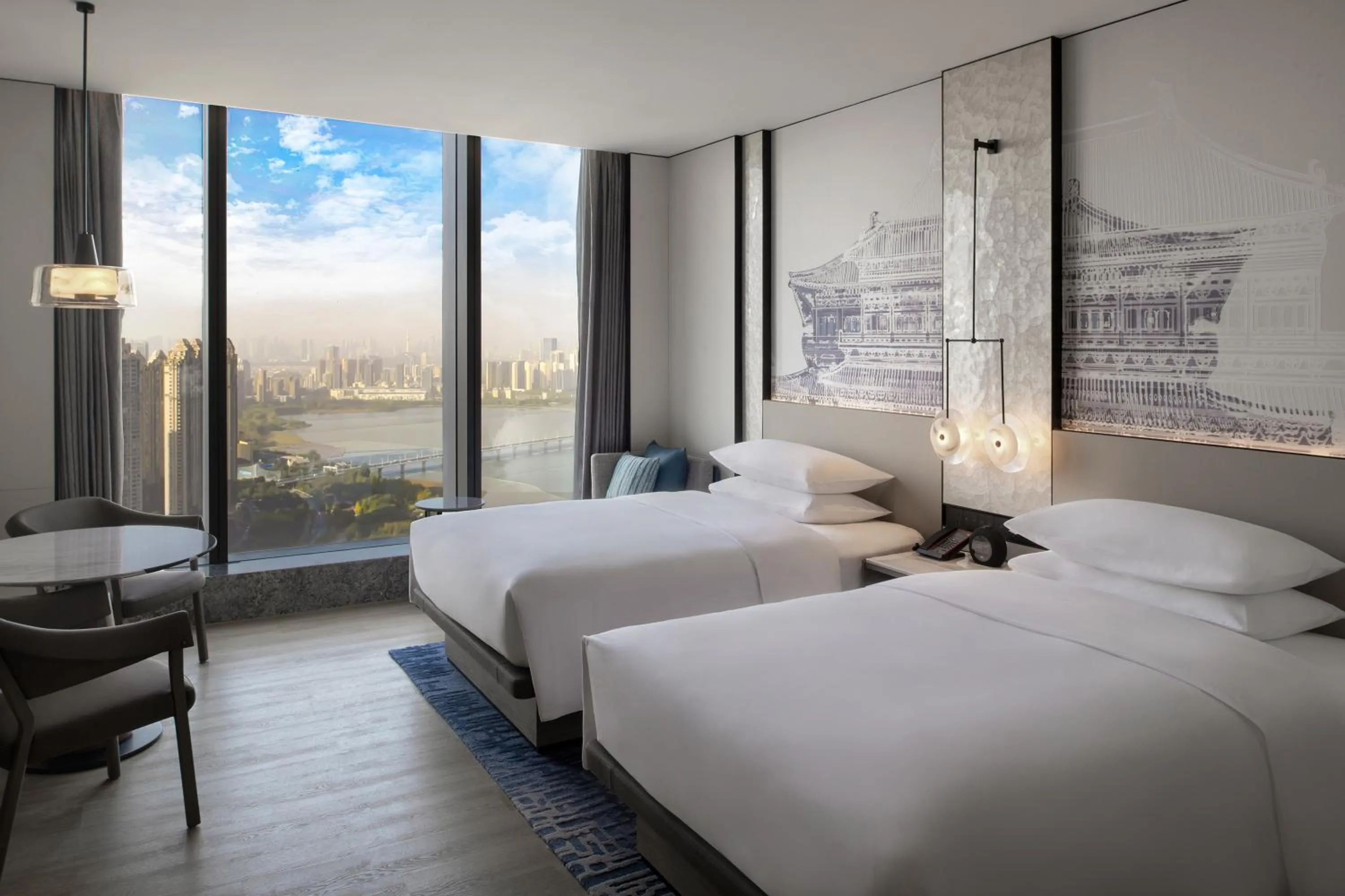 Photo of the whole room, Bed in Wuhan Marriott Hotel Wuchang