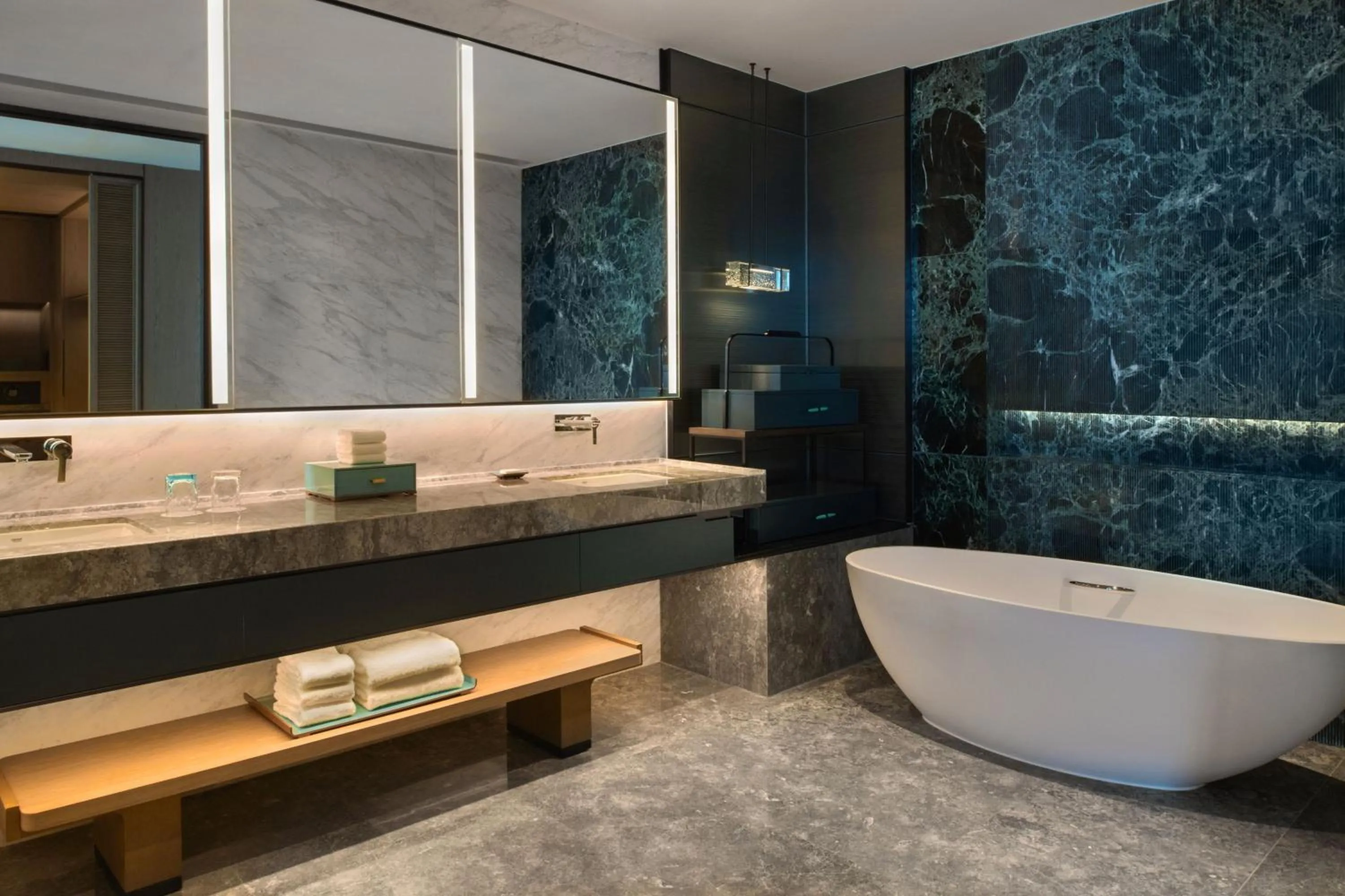 Bathroom in Wuhan Marriott Hotel Wuchang