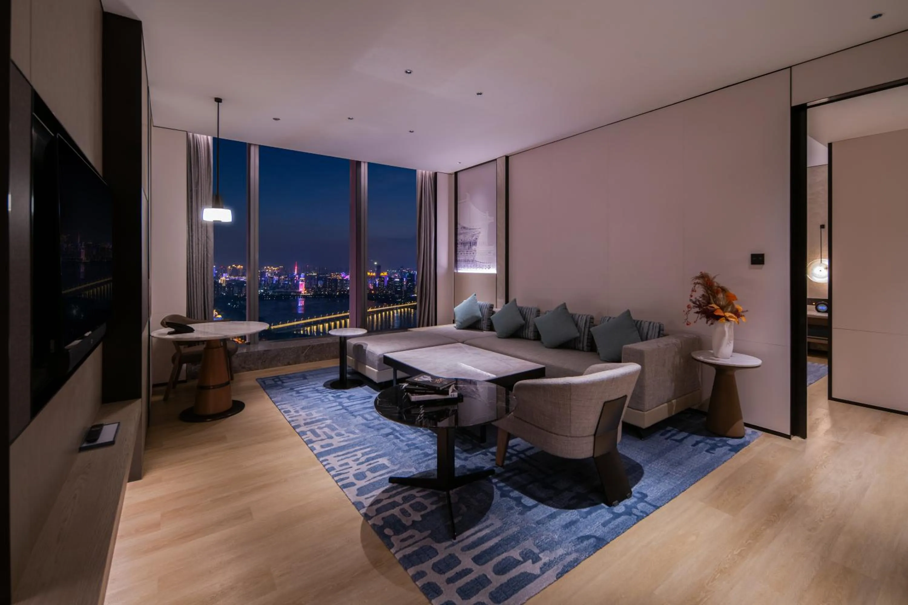 Living room in Wuhan Marriott Hotel Wuchang
