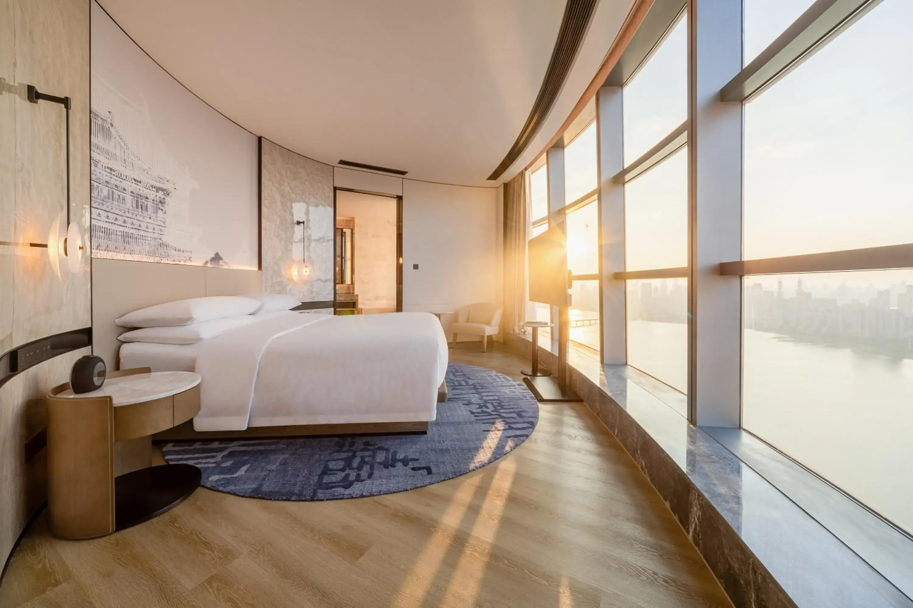 Lake View Skyscraping studio - Executive Lounge Access in Wuhan Marriott Hotel Wuchang Lake View Skyscraping studio - Executive Lounge Access in Wuhan Marriott Hotel Wuchang