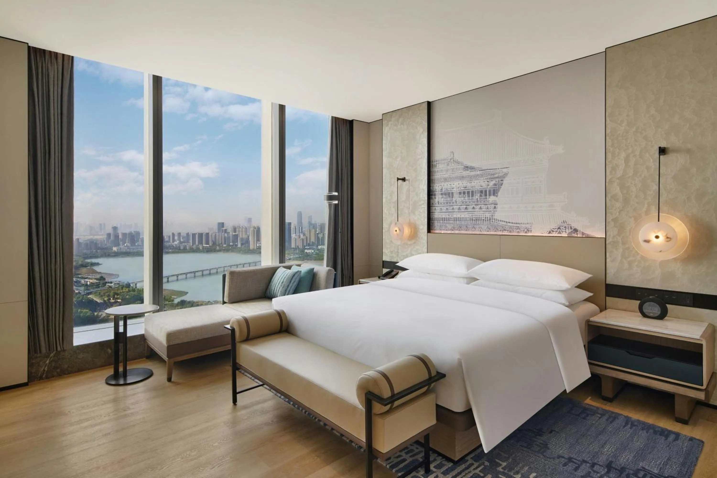 Bedroom, Bed in Wuhan Marriott Hotel Wuchang