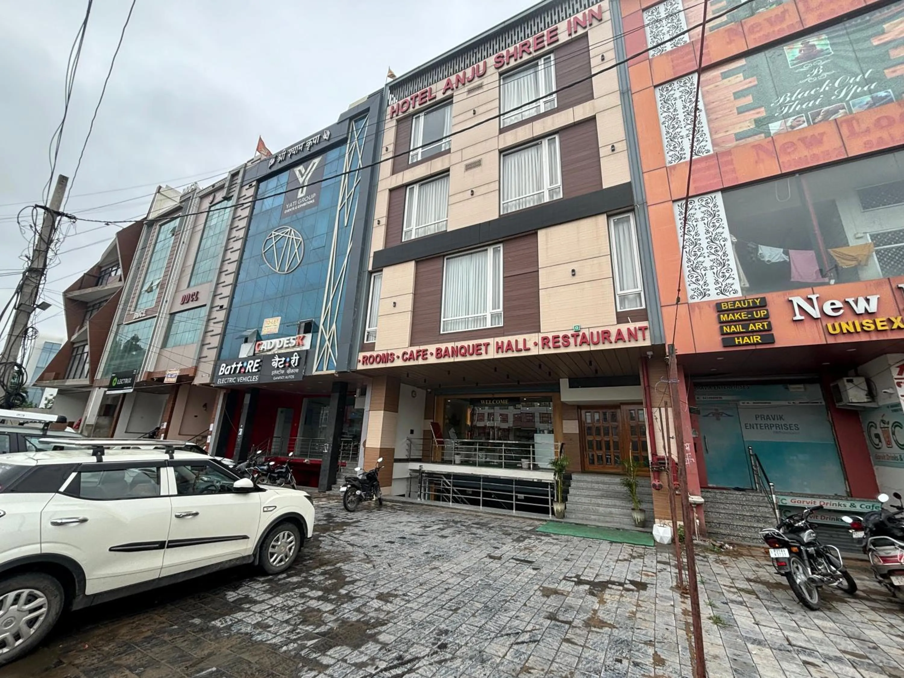 Facade/entrance in Hotel Anju Shree Inn-Near Jaipur Airport Terminal 1