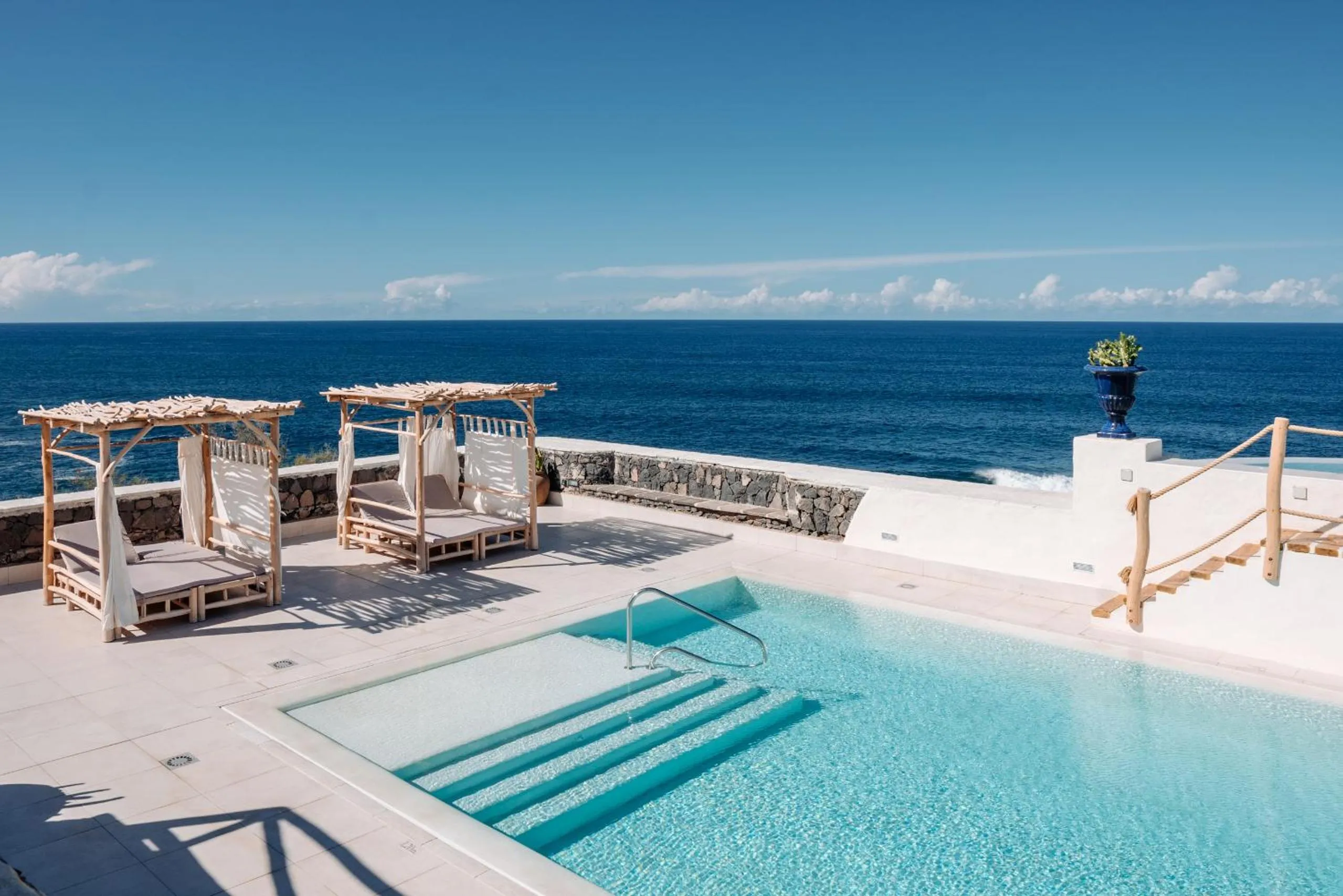 Swimming pool in Boutique Eco Hotel Costa Mágica