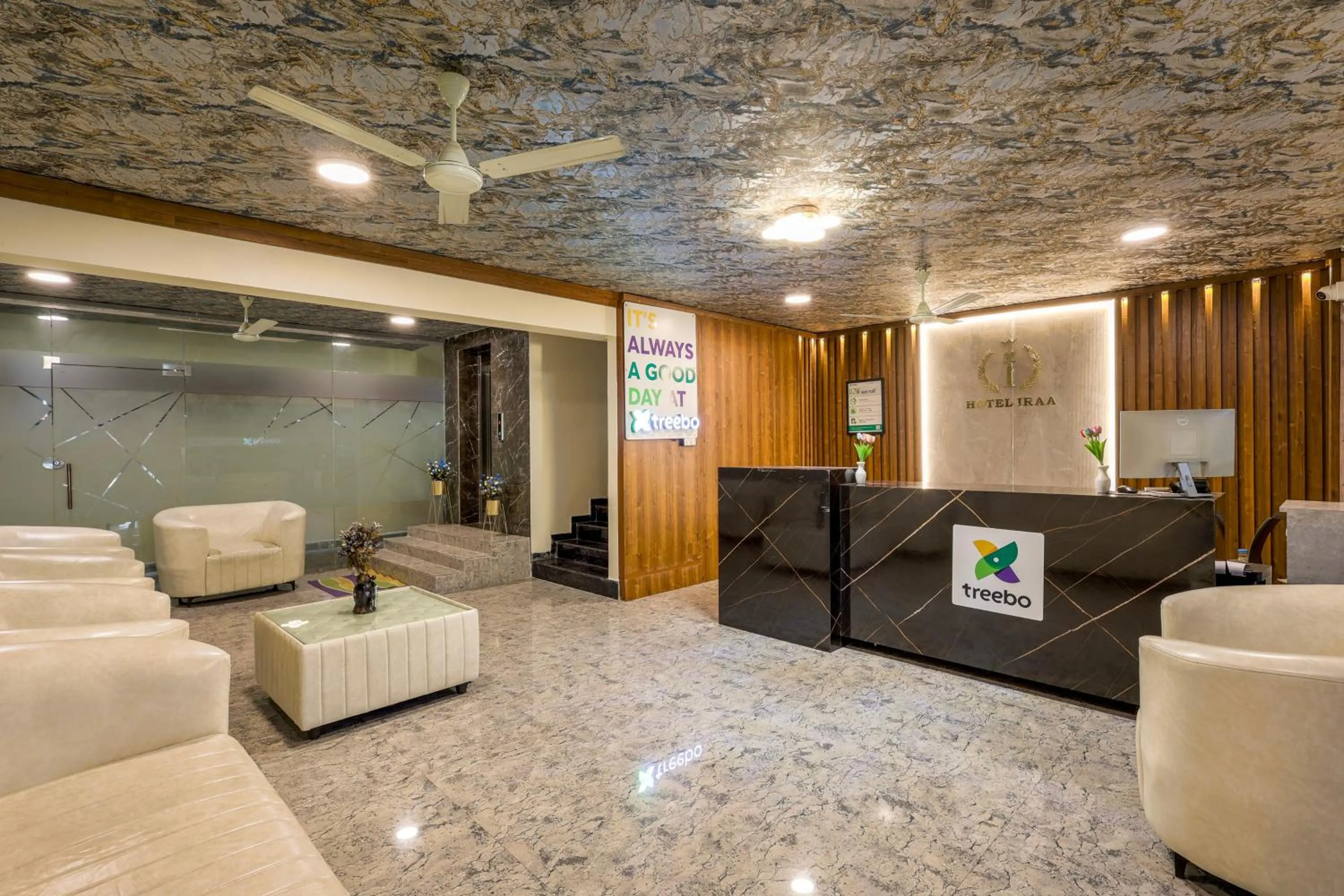 Lobby or reception in Treebo Iraa, 5 Minutes From Railway Station