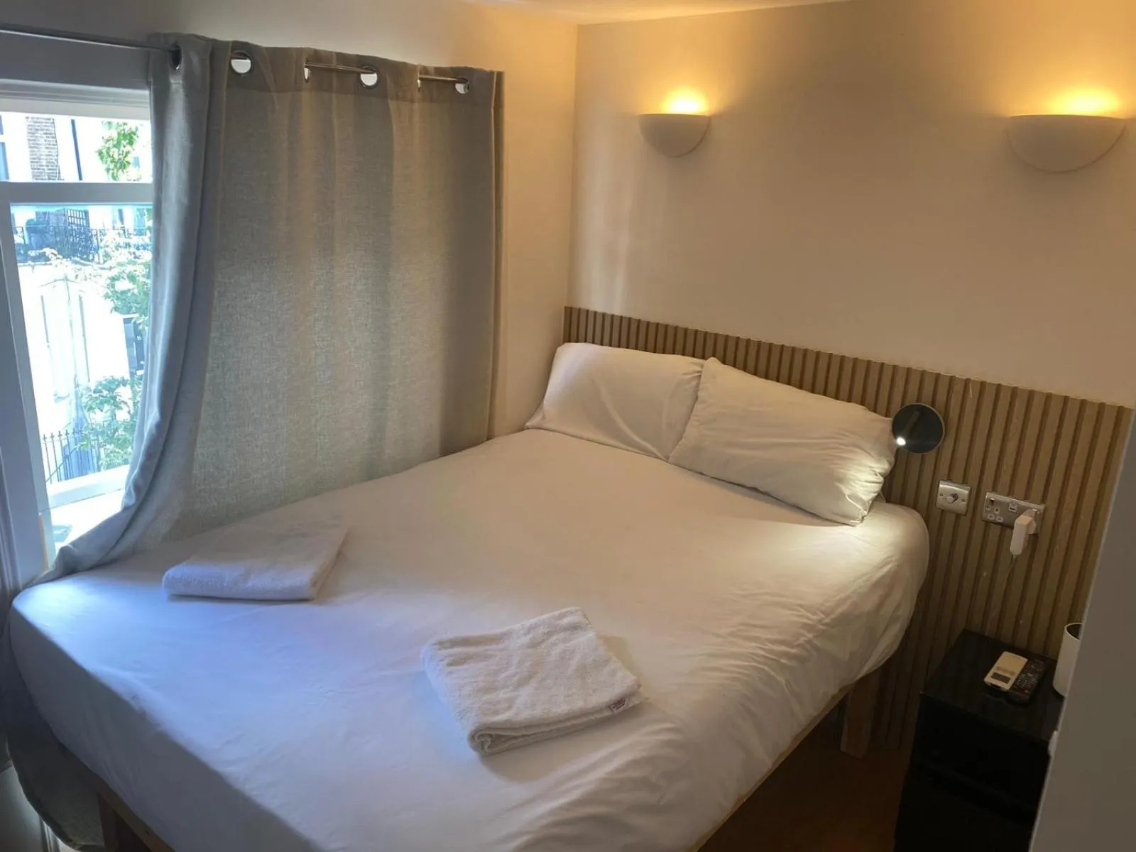 Bed in Exhibition Court Hotel 4