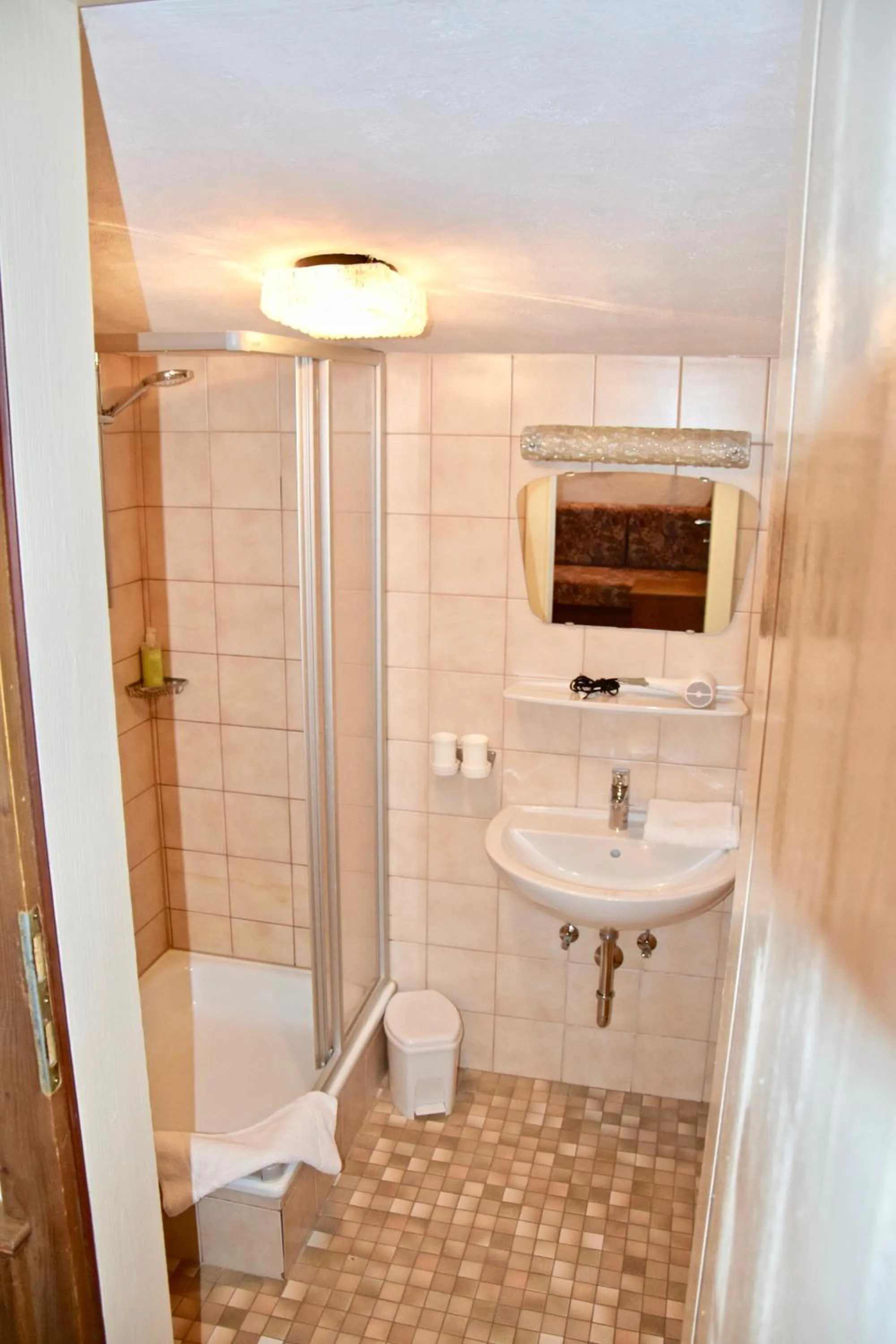Photo of the whole room in Hotel Pension Alpengruß