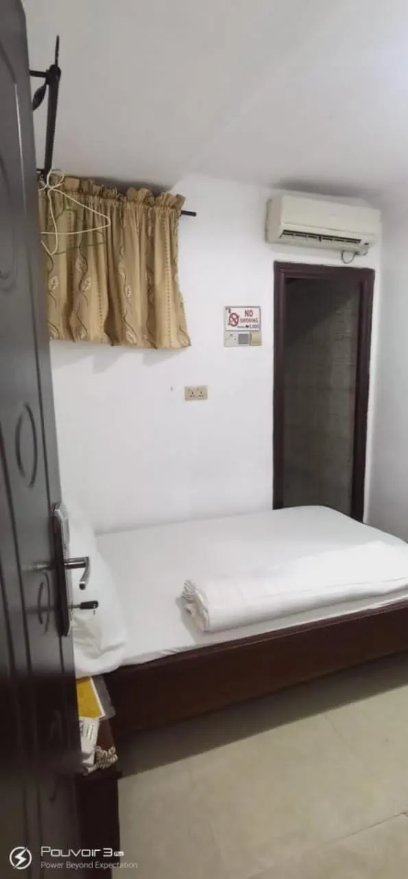 Bedroom, Bed in BEN AUTO Hotel