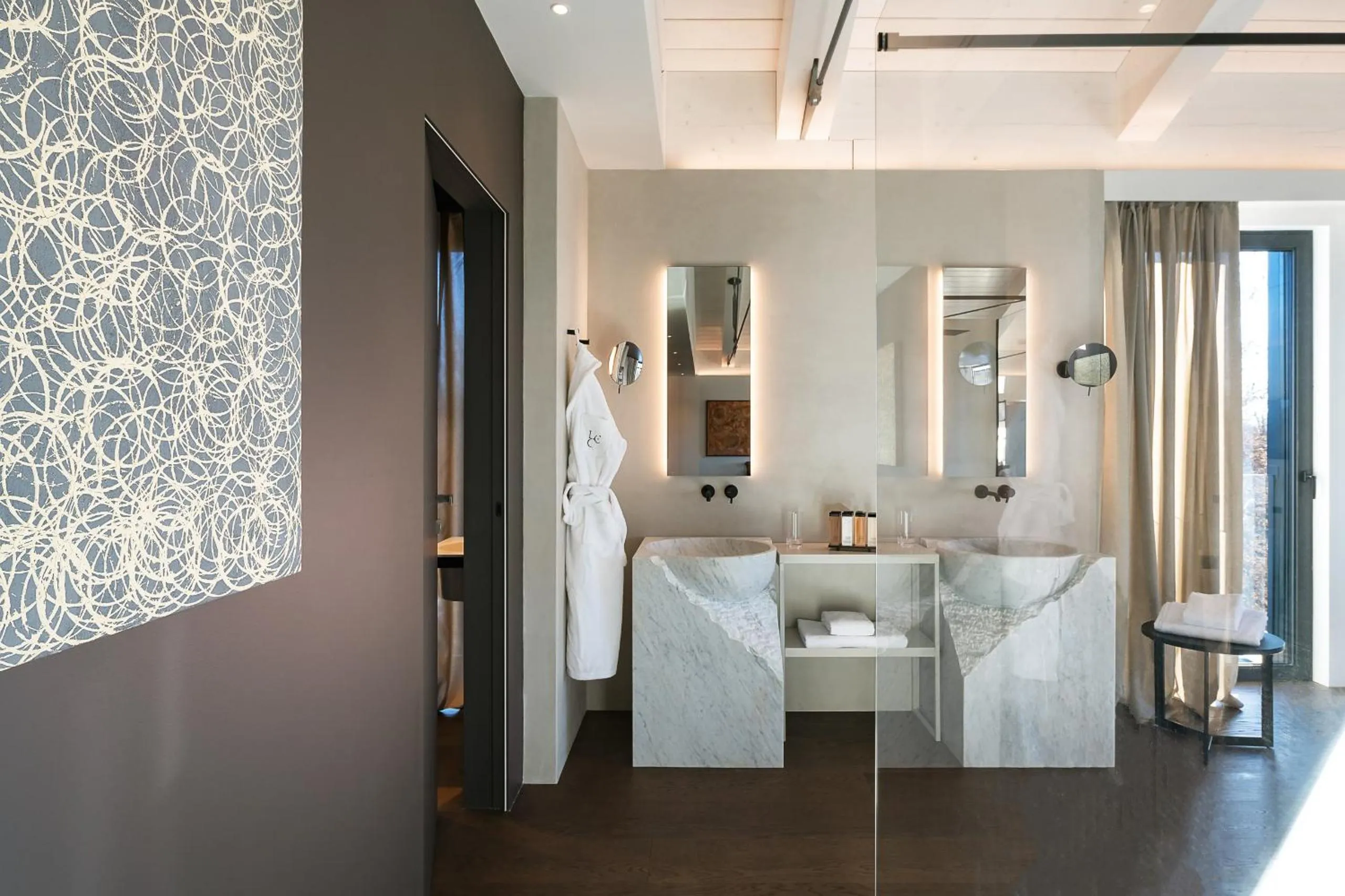 Bathroom in Le Cattedrali Relais by Laqua Collection