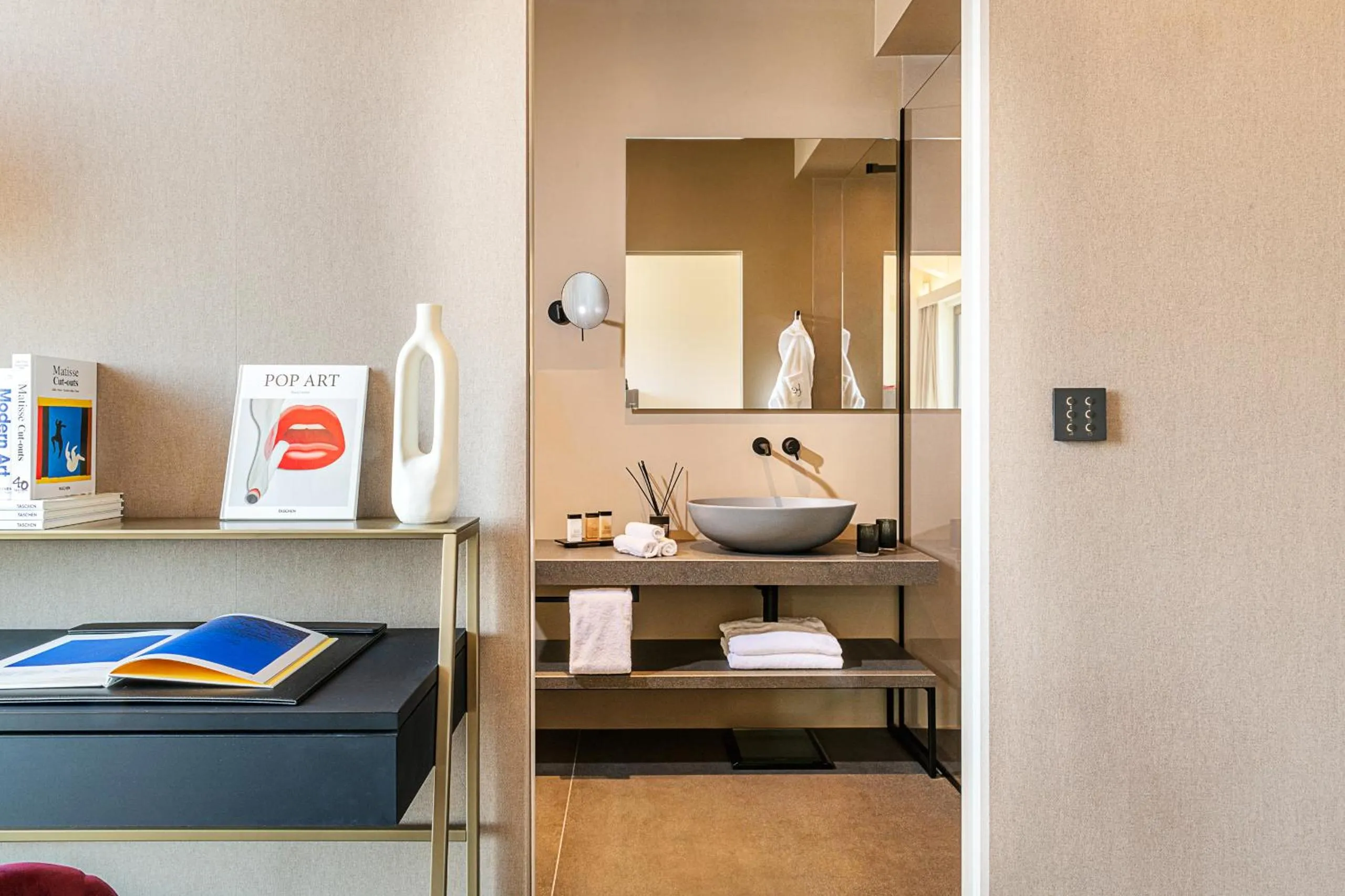 Bedroom in Le Cattedrali Relais by Laqua Collection