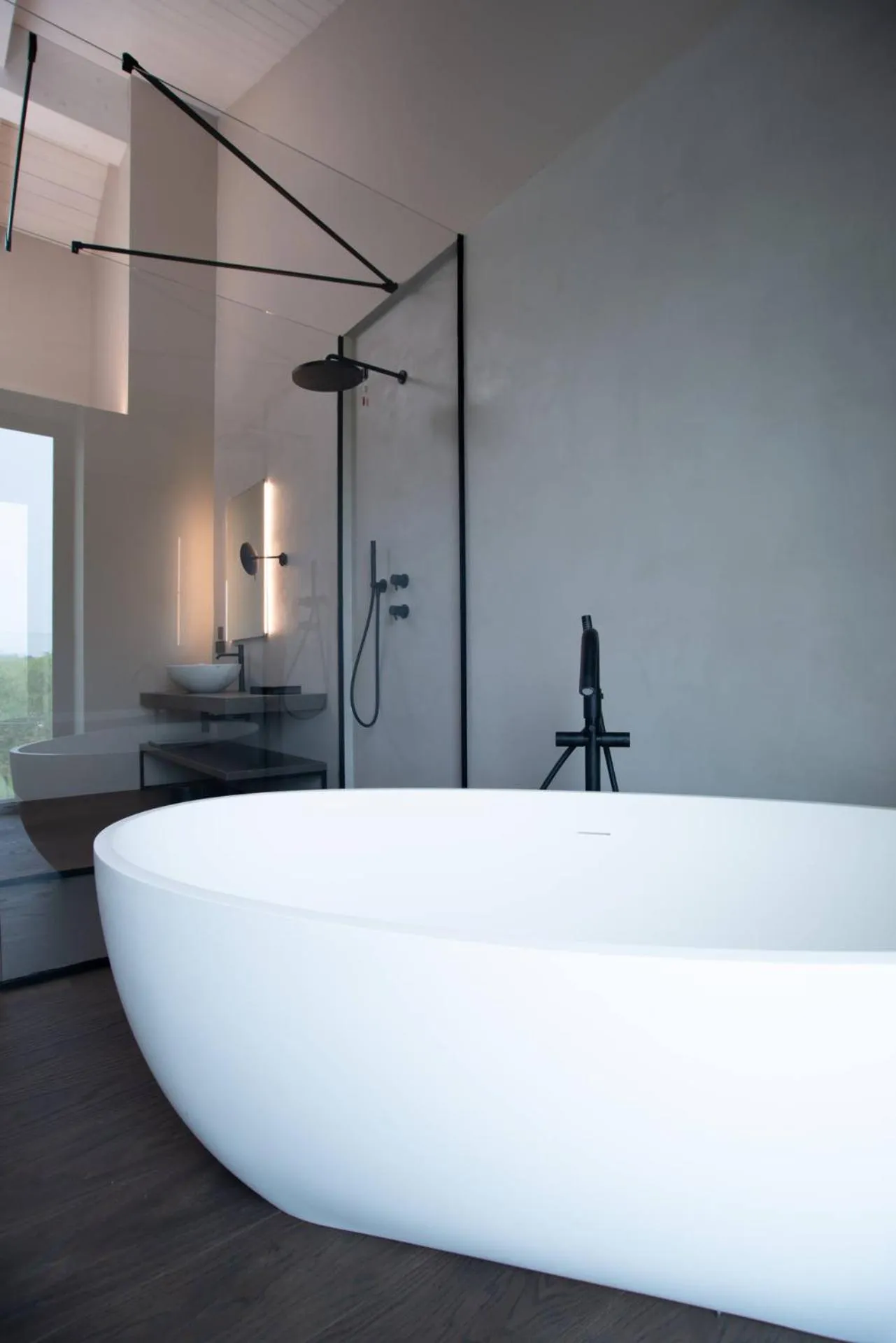 Bathroom in Le Cattedrali Relais by Laqua Collection